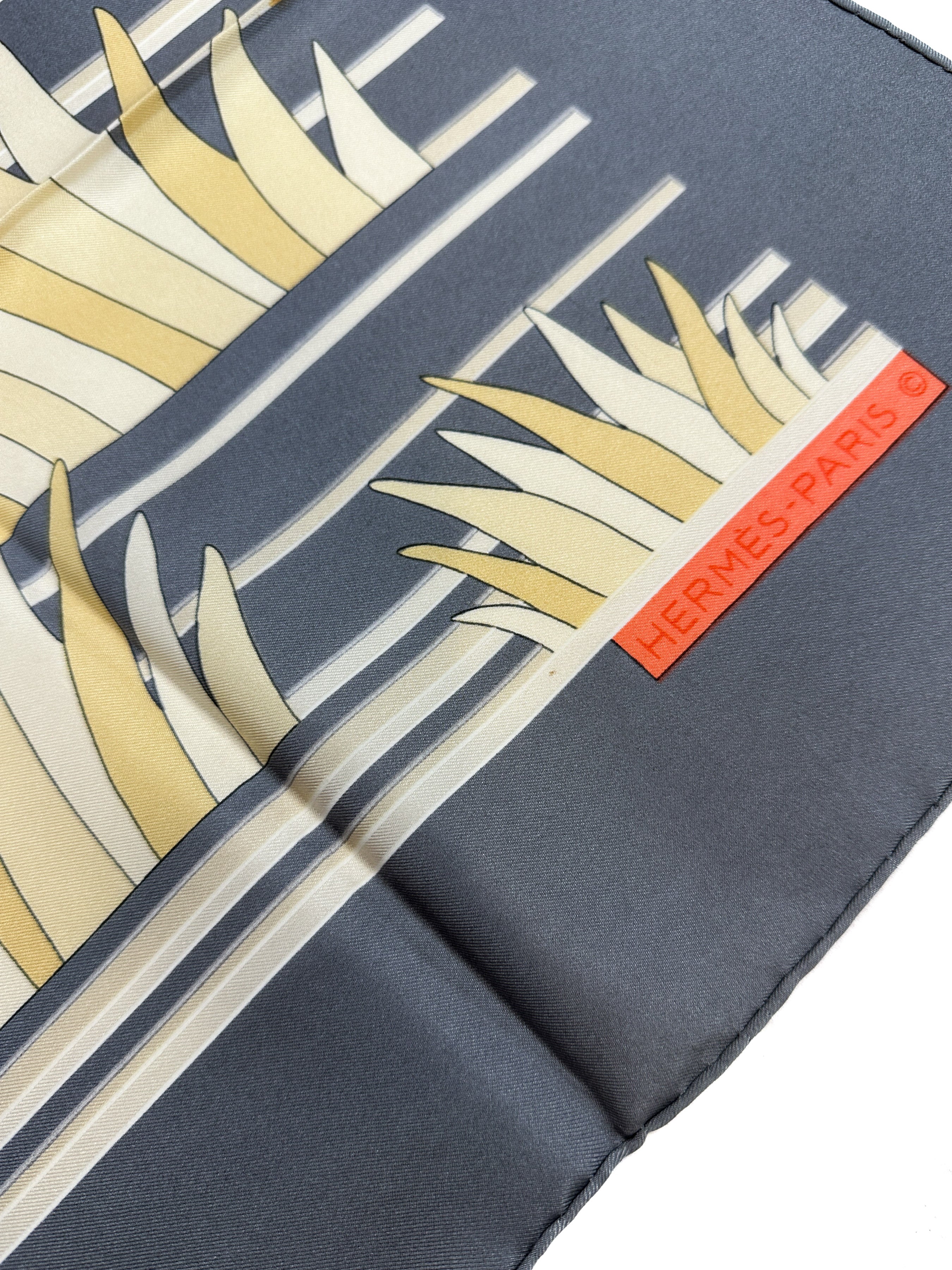 Hermès Tigres Dans Les Herbes 90 (c.1979)