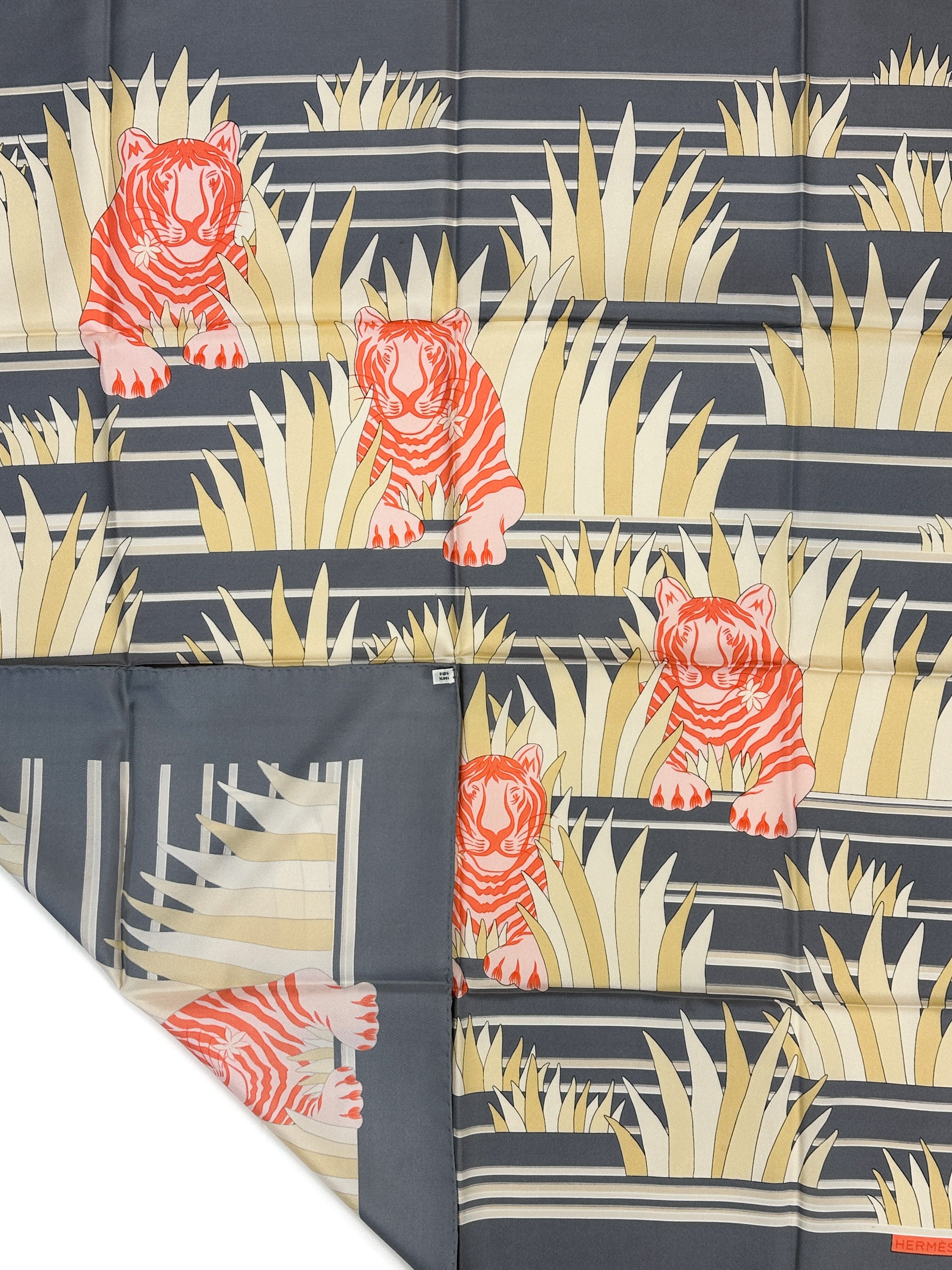 Hermès Tigres Dans Les Herbes 90 (c.1979)