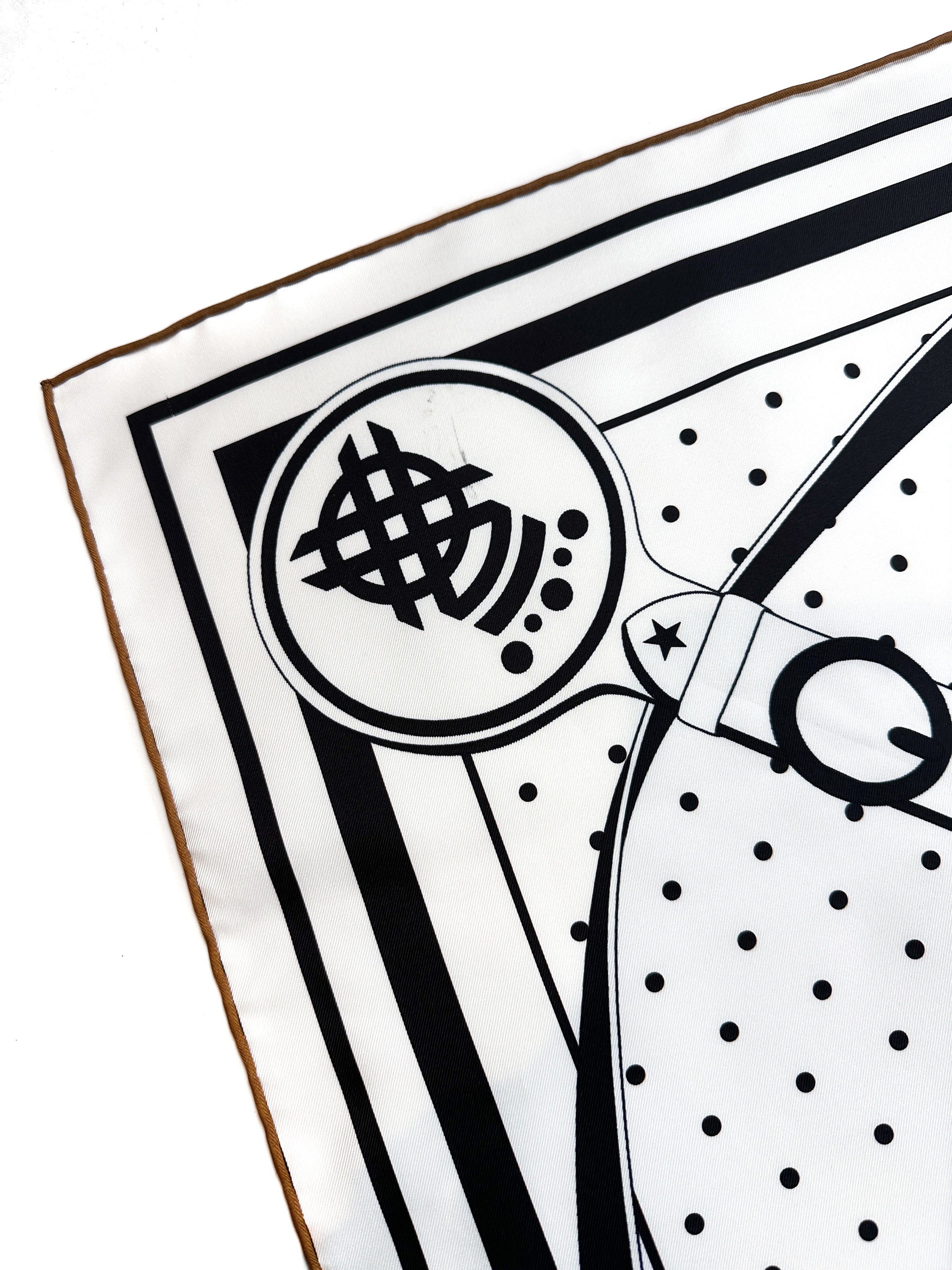 Hermès La Promenade du Matin Bandana Double Face Silk 140