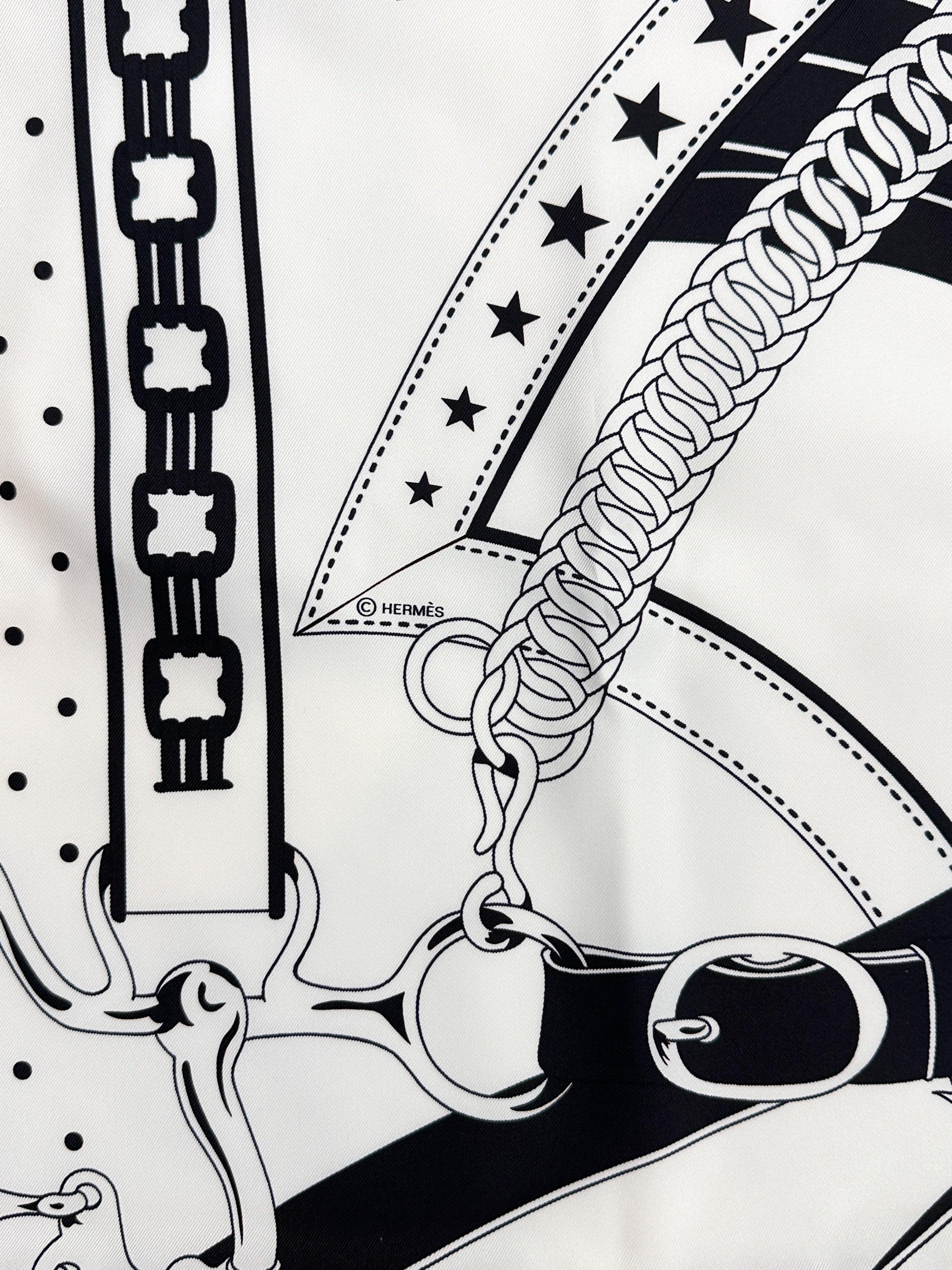Hermès La Promenade du Matin Bandana Double Face Silk 140