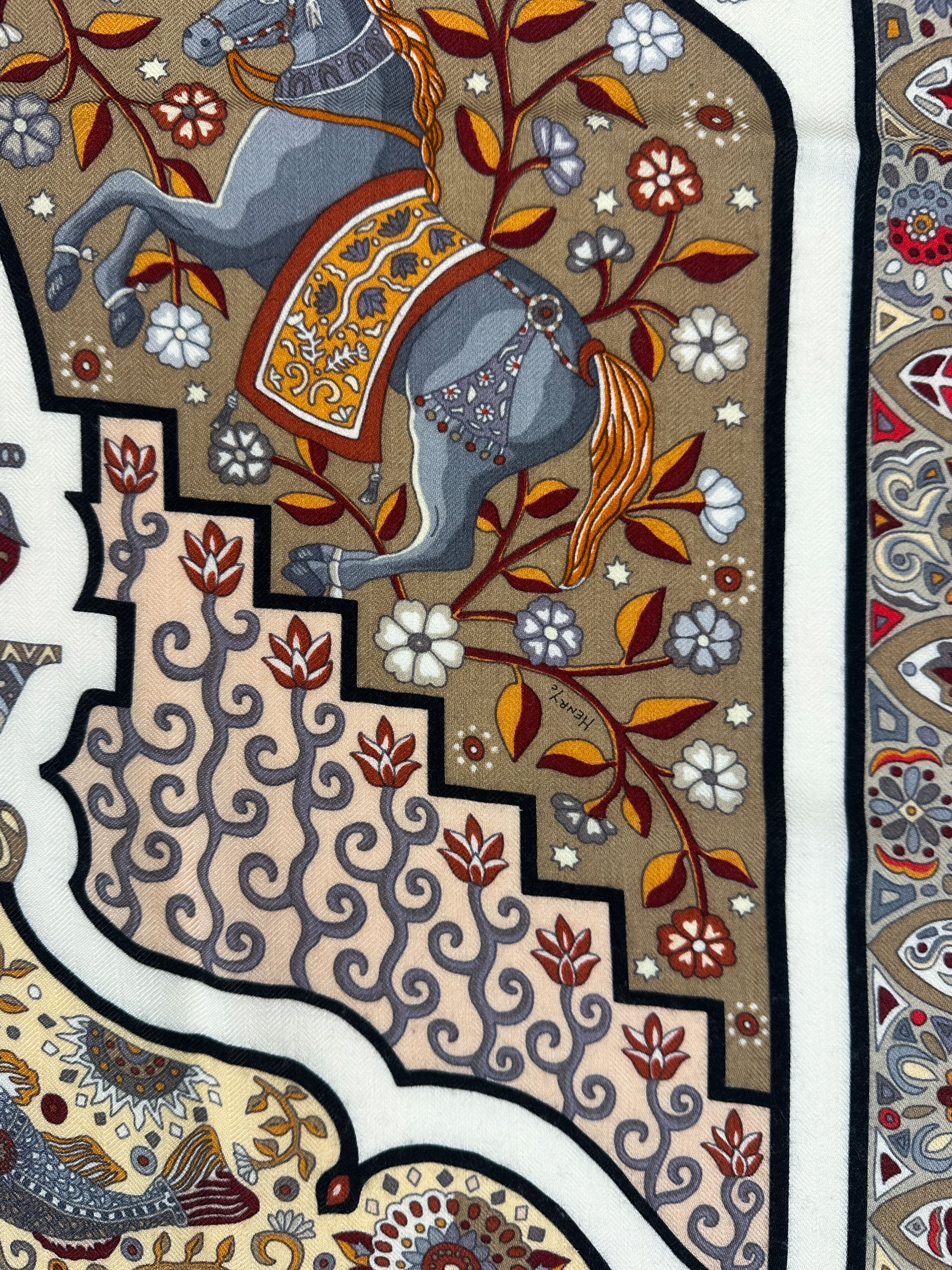 Hermès Aux Portes du Palais Cashmere Silk 140