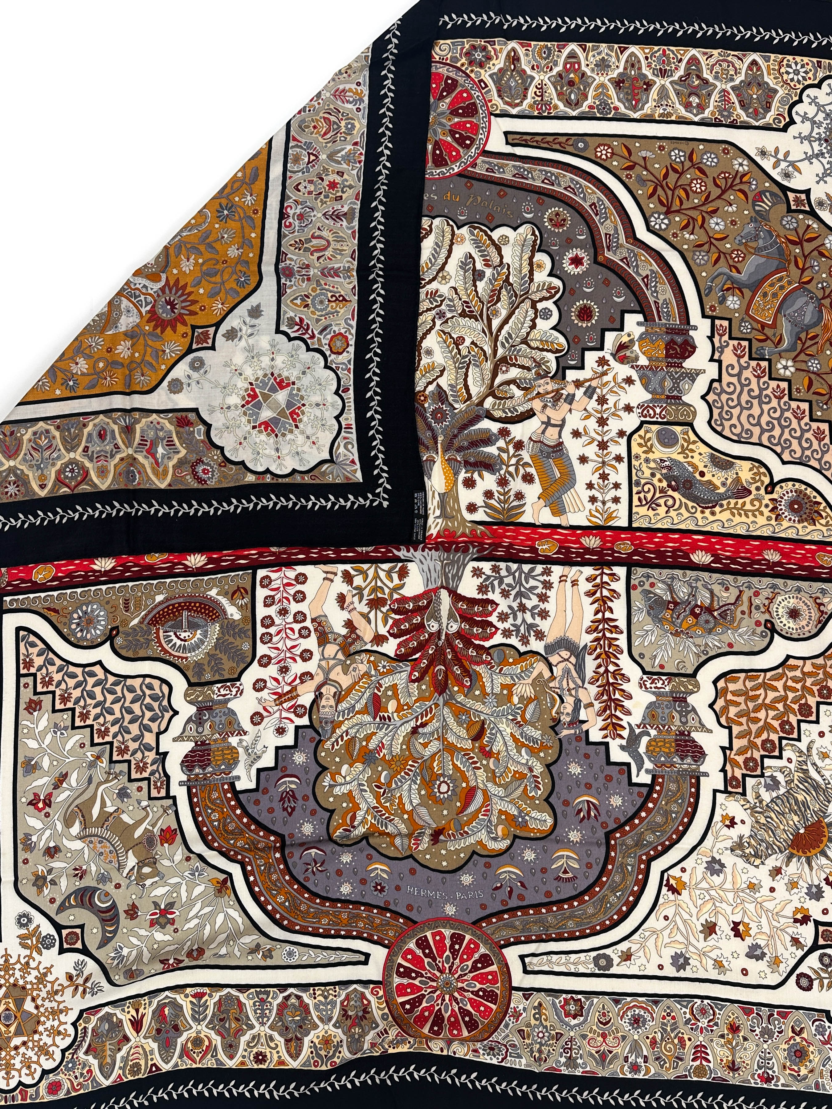Hermès Aux Portes du Palais Cashmere Silk 140