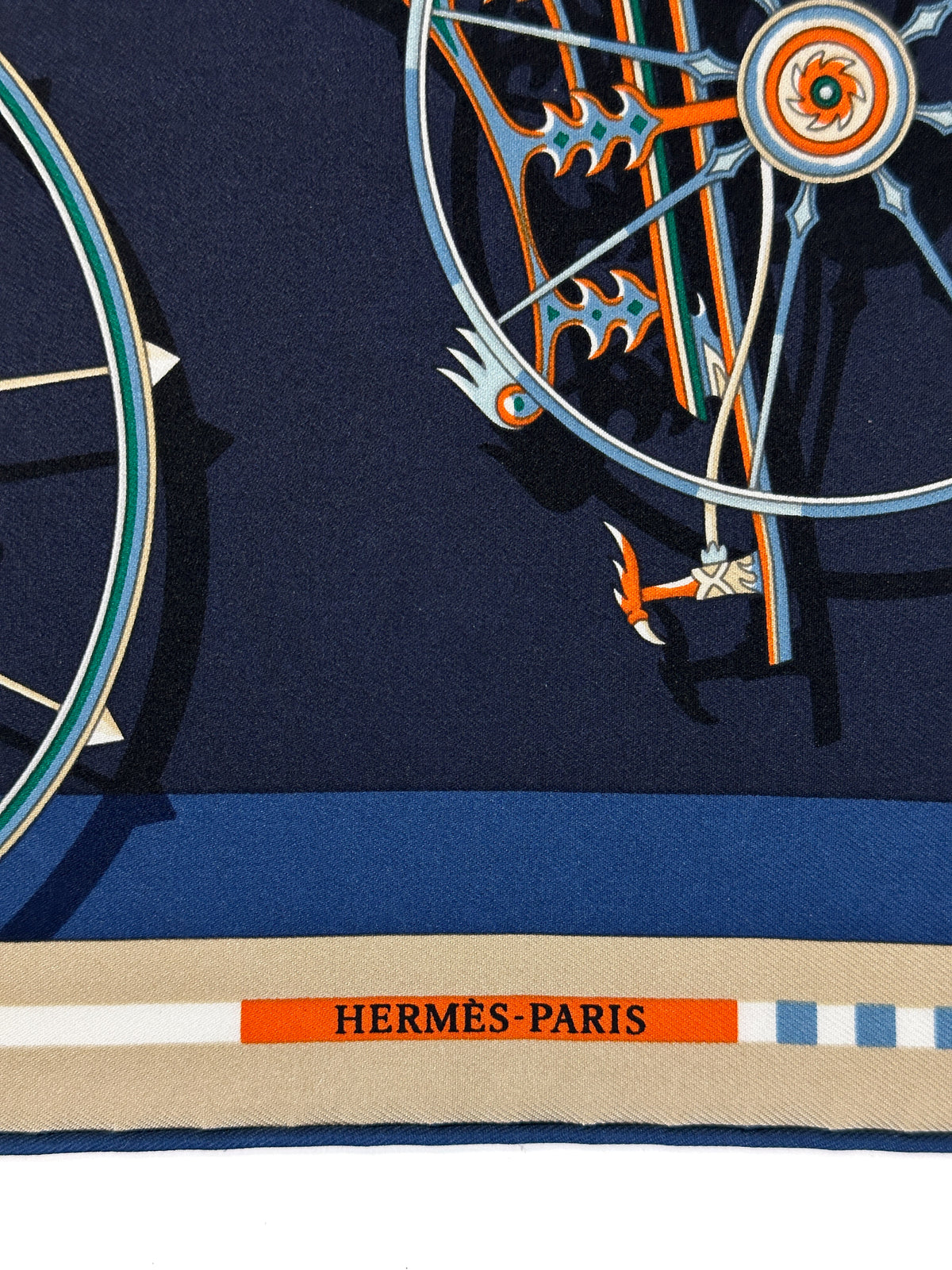 Hermès Voitures en Equilibre 45