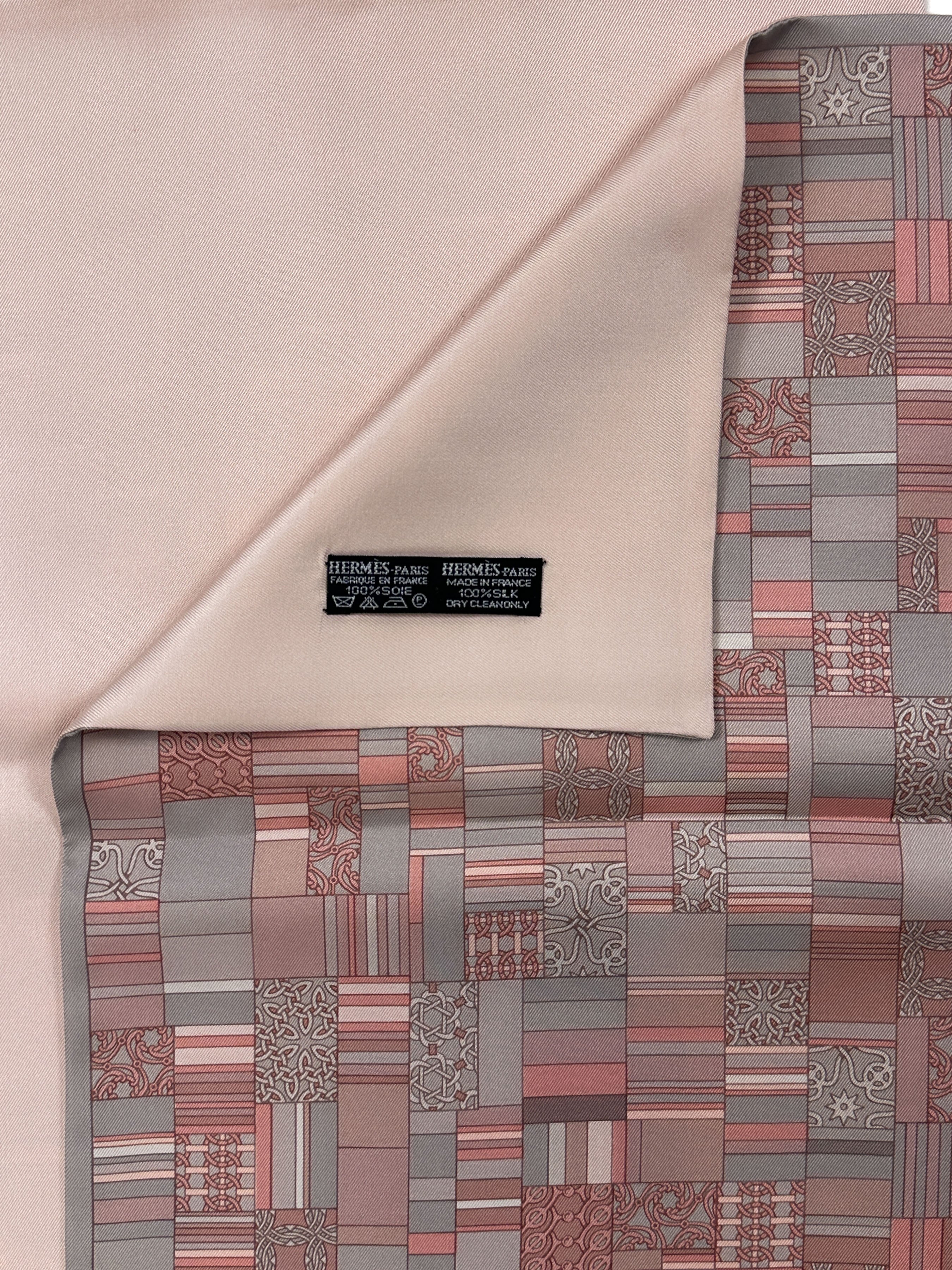 Hermès Geometric Block Shawl