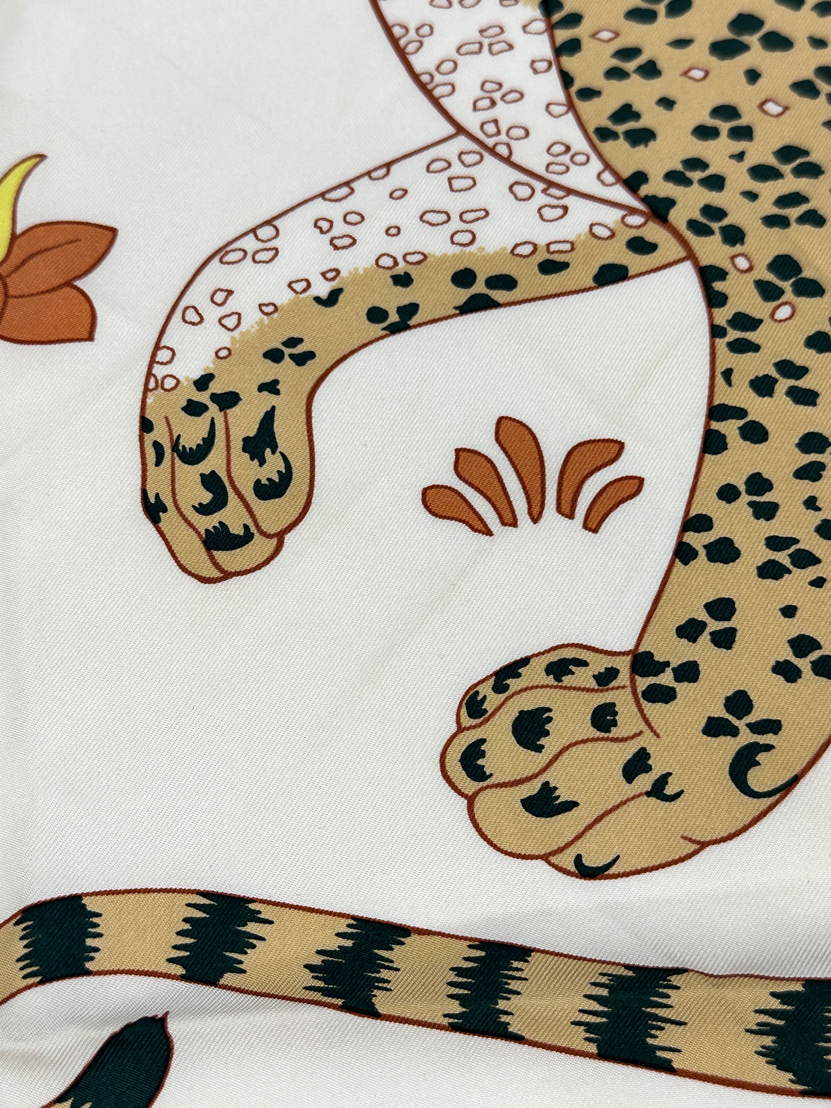 Hermès Les Leopards 90