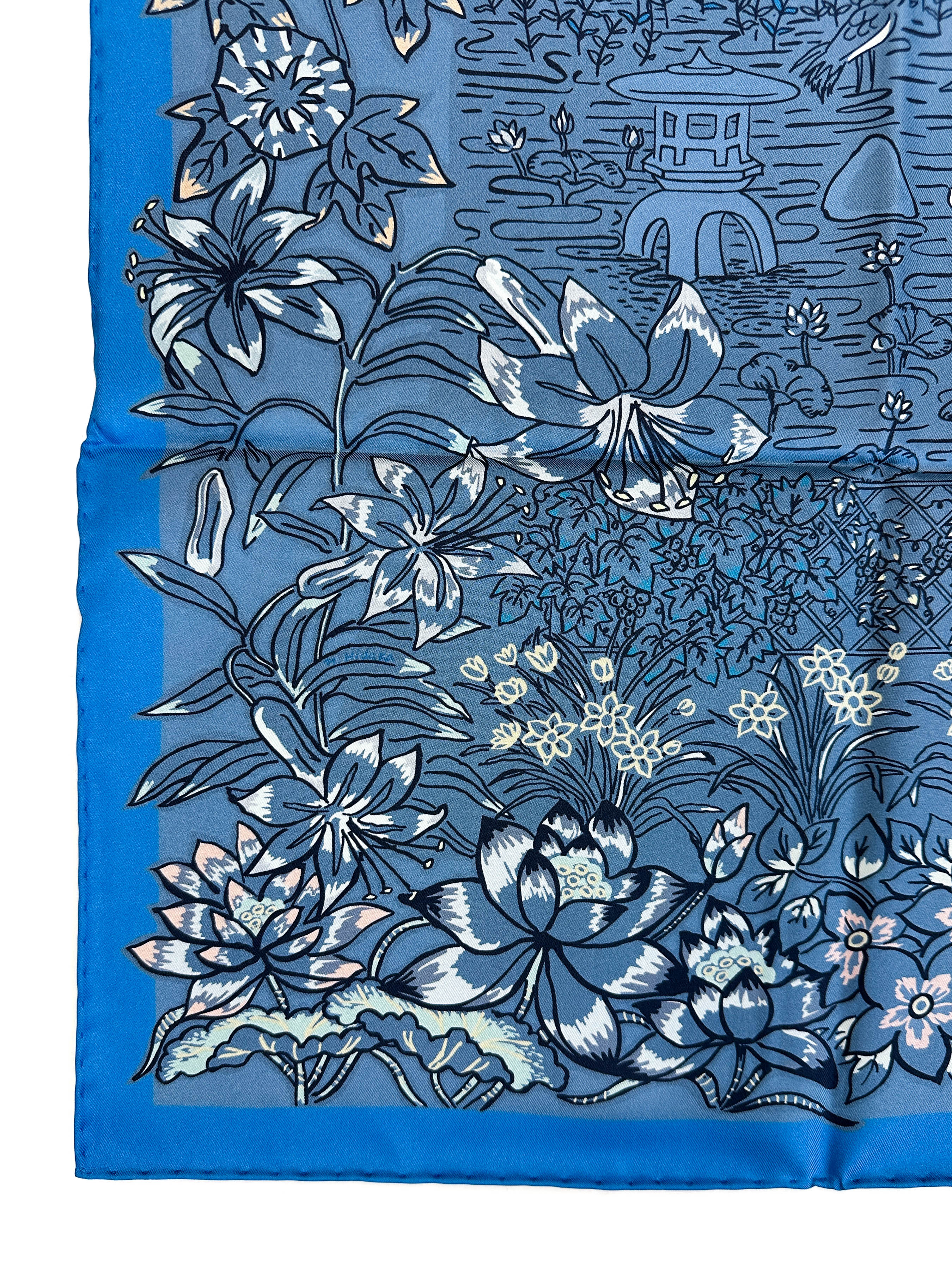 Hermès Mille Feuilles de Soie Double Face 90