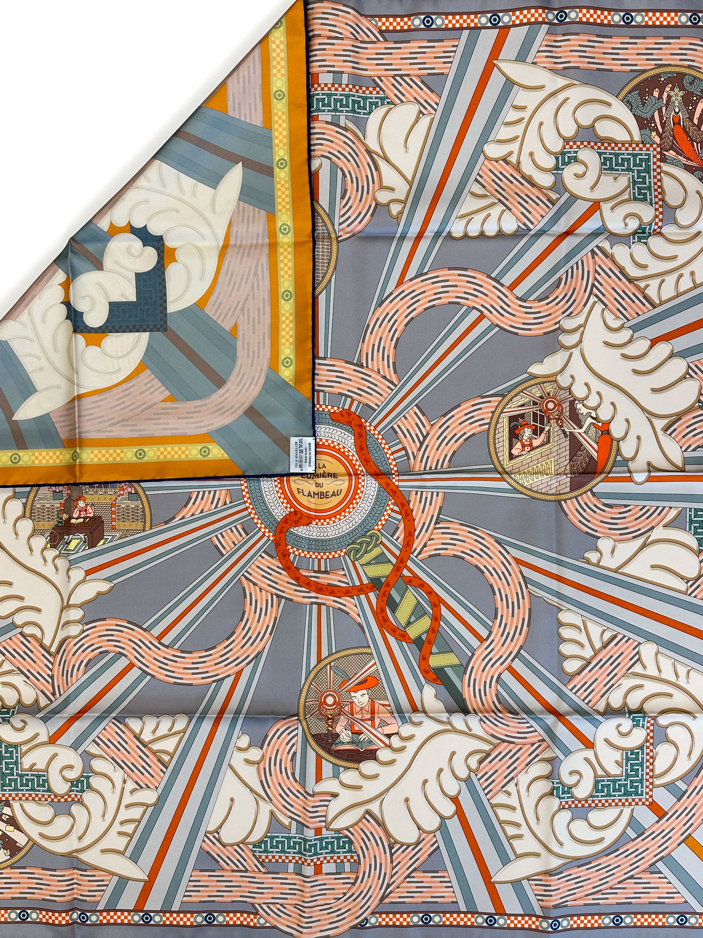 Hermès A La Lumiere du Flambeau Double Face 90