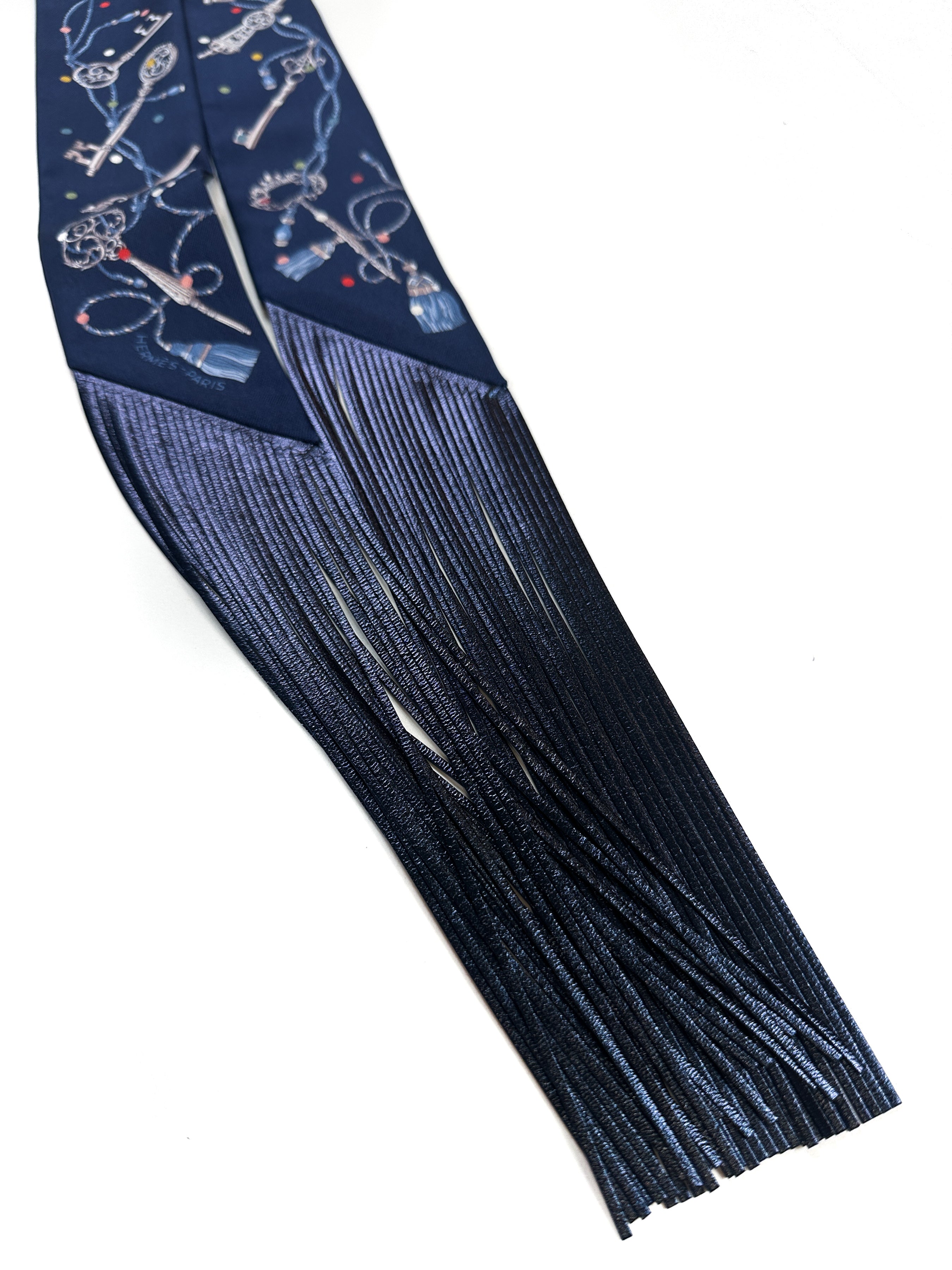 Hermès Les Cles au Pois Metallic Fringe Twilly