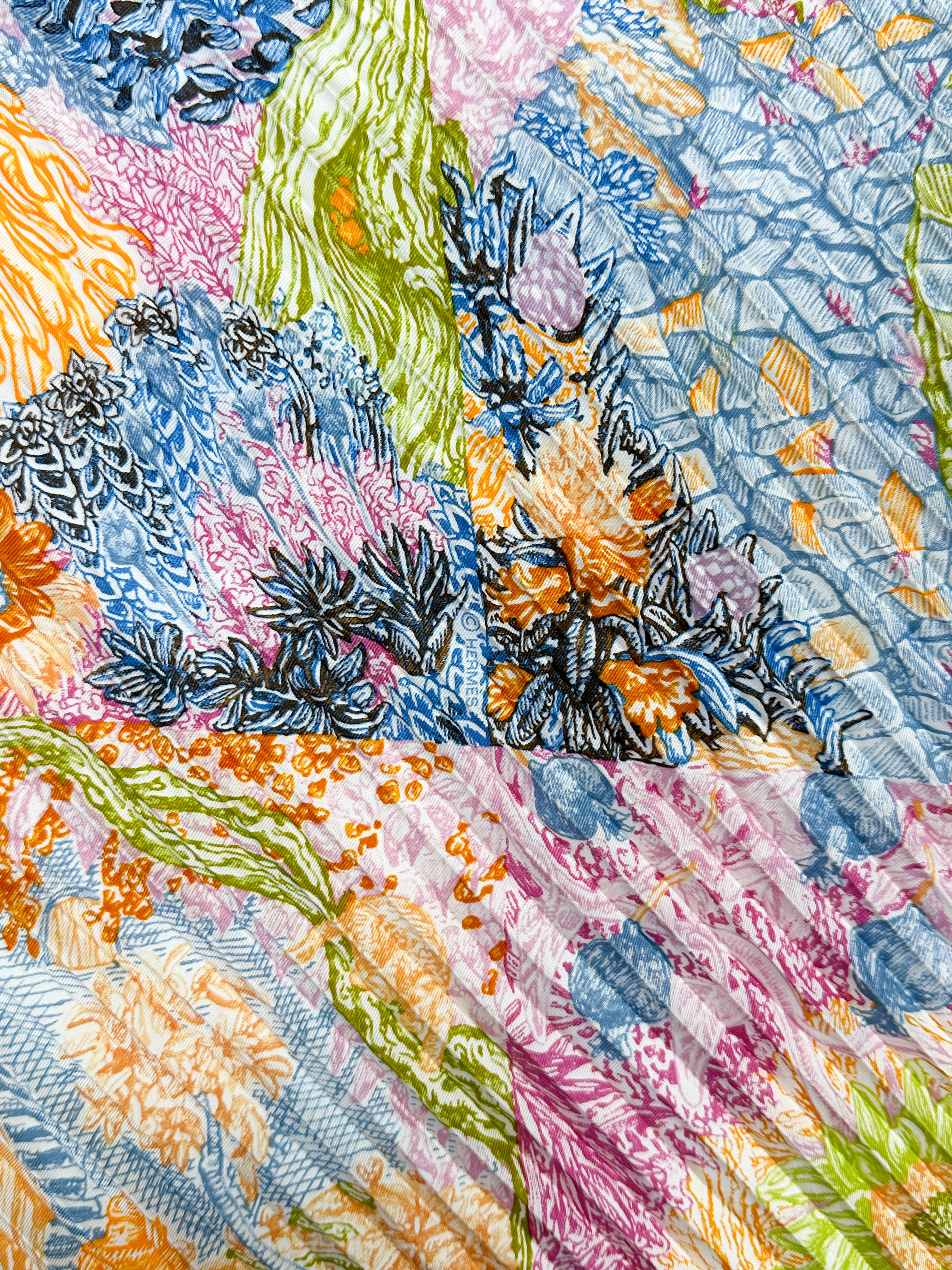 Hermès Eleftheria Plissé Silk 140