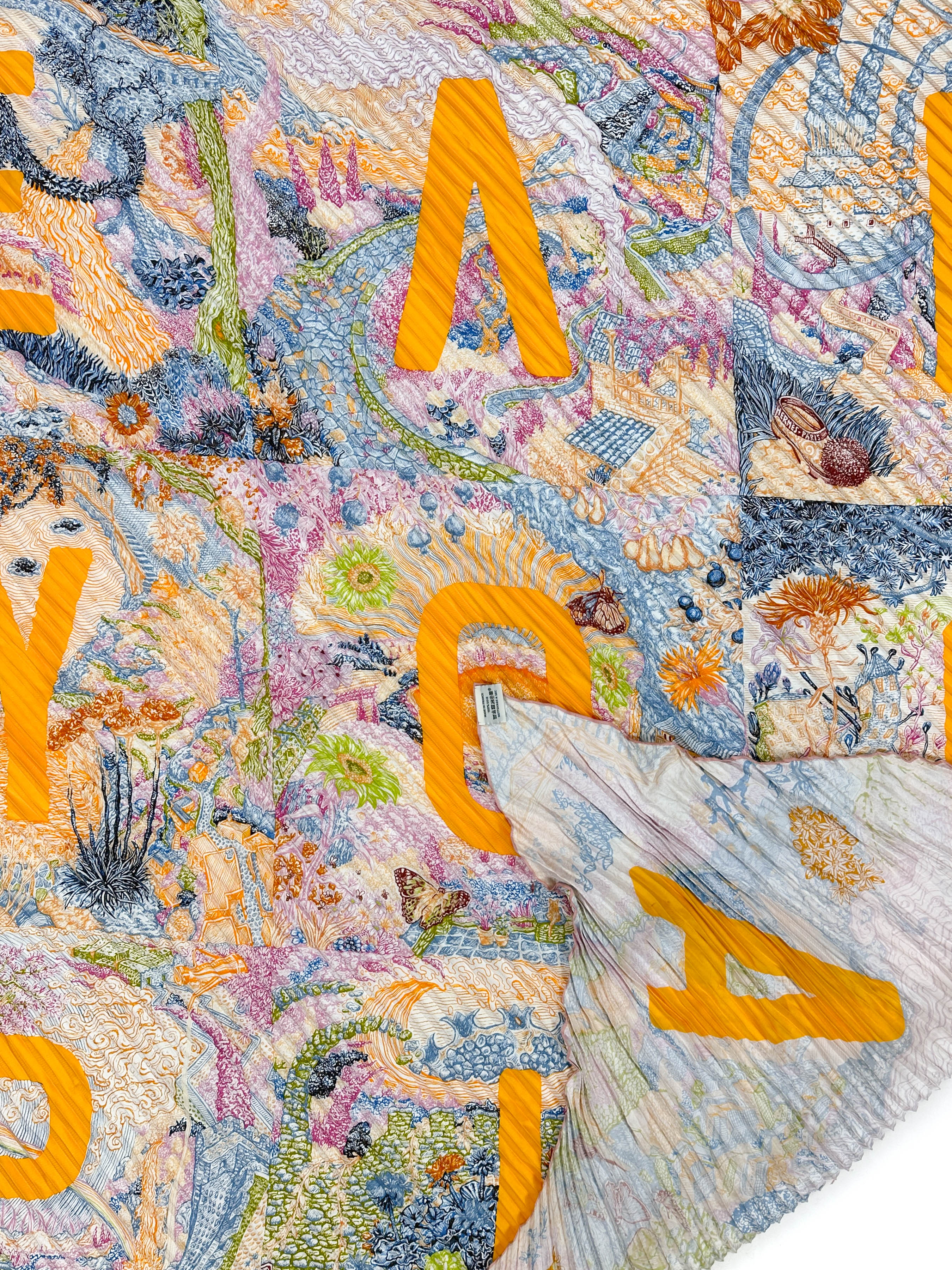 Hermès Eleftheria Plissé Silk 140