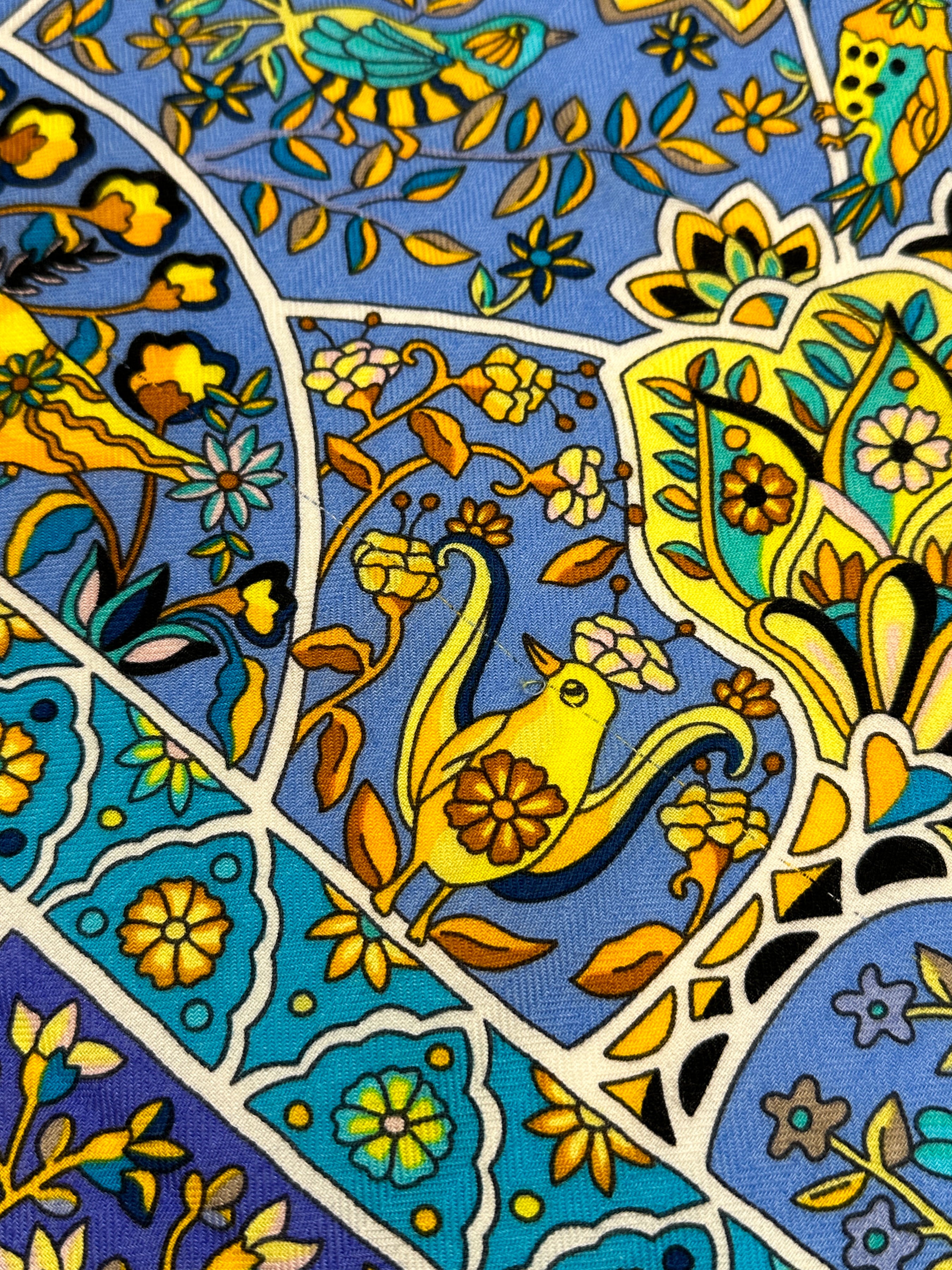 Hermès Au Pays des Oiseaux Fleurs Cashmere Silk 140