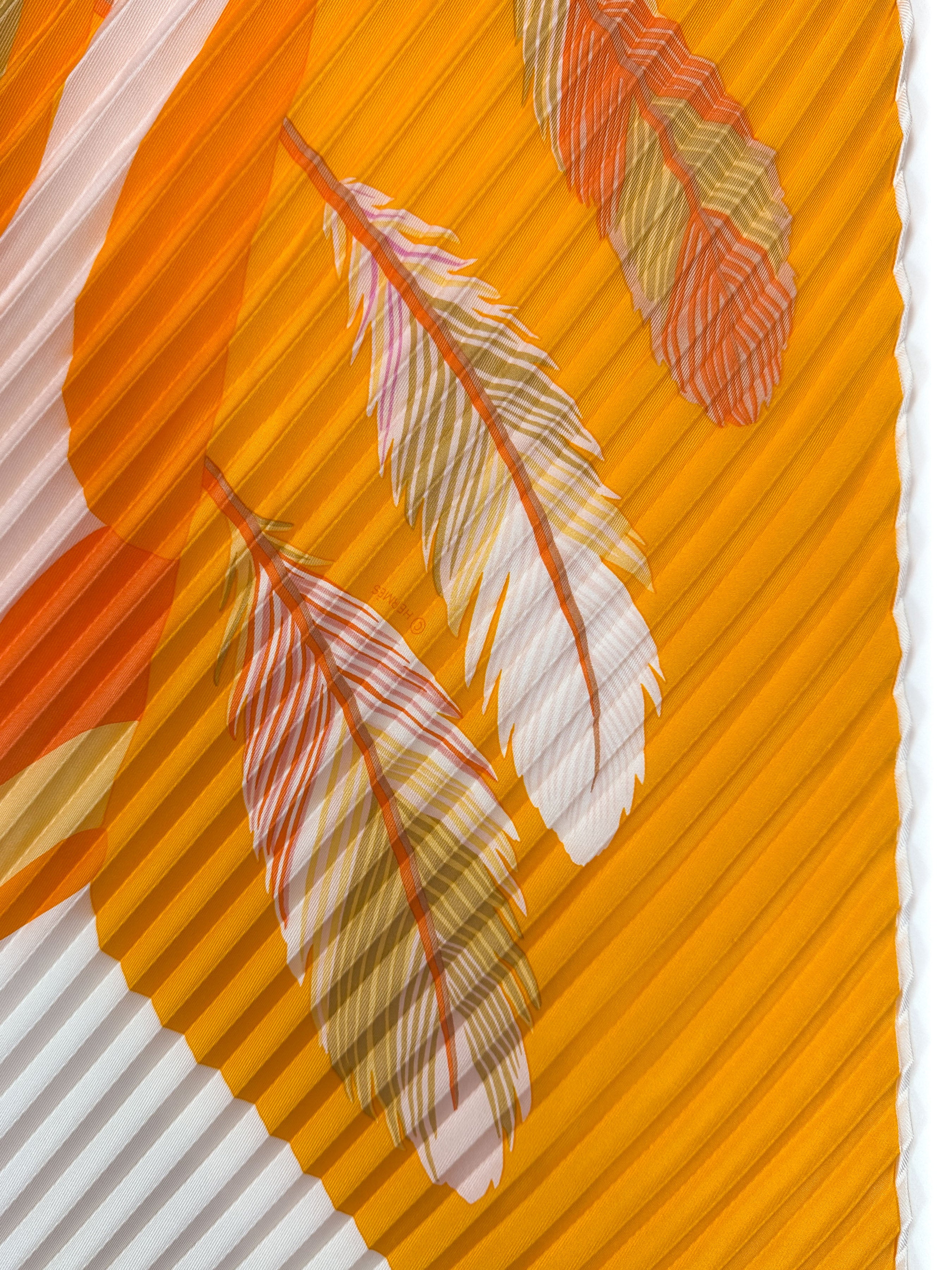 Hermès Toucans de Paradis Plissé 140
