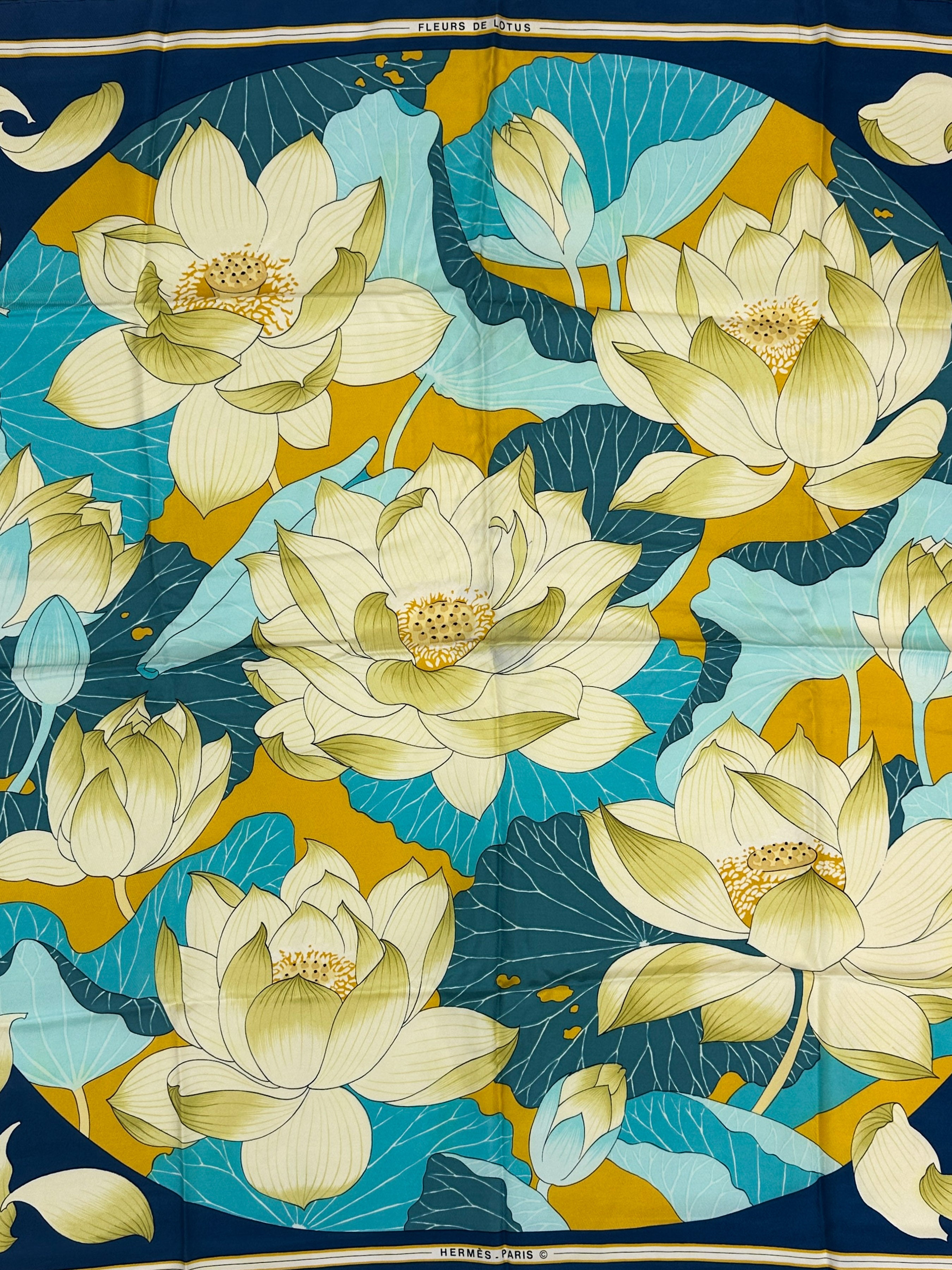 Hermès Fleurs de Lotus 90