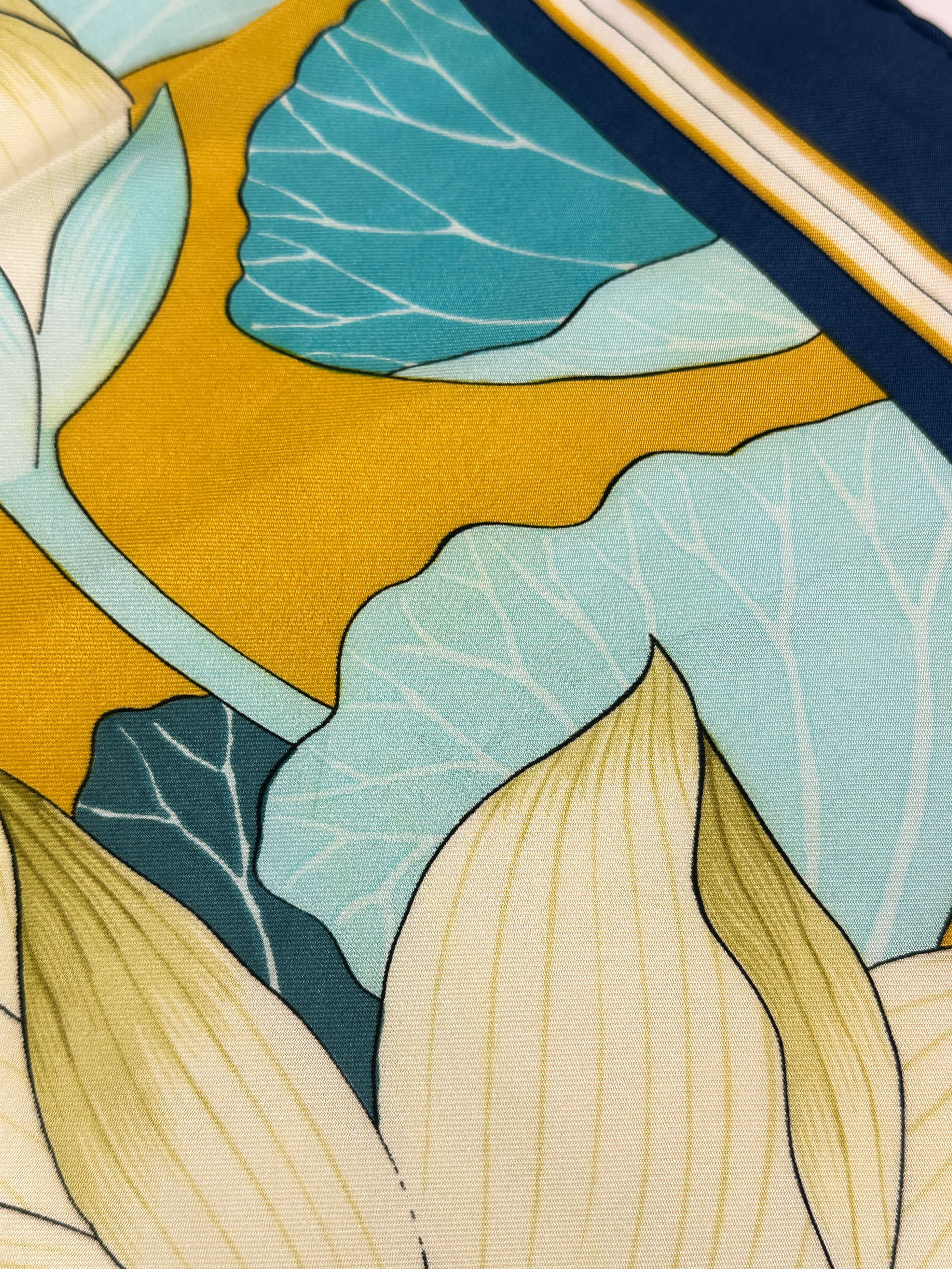 Hermès Fleurs de Lotus 90