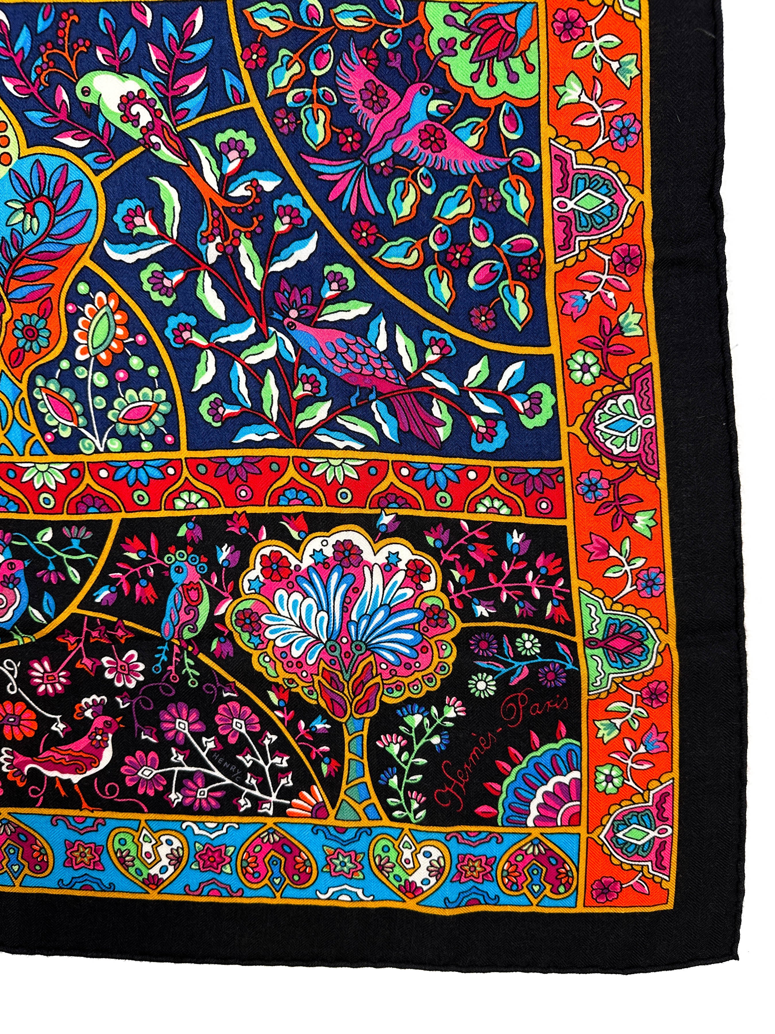 Hermès Au Pays des Oiseaux Fleurs Cashmere Silk 140