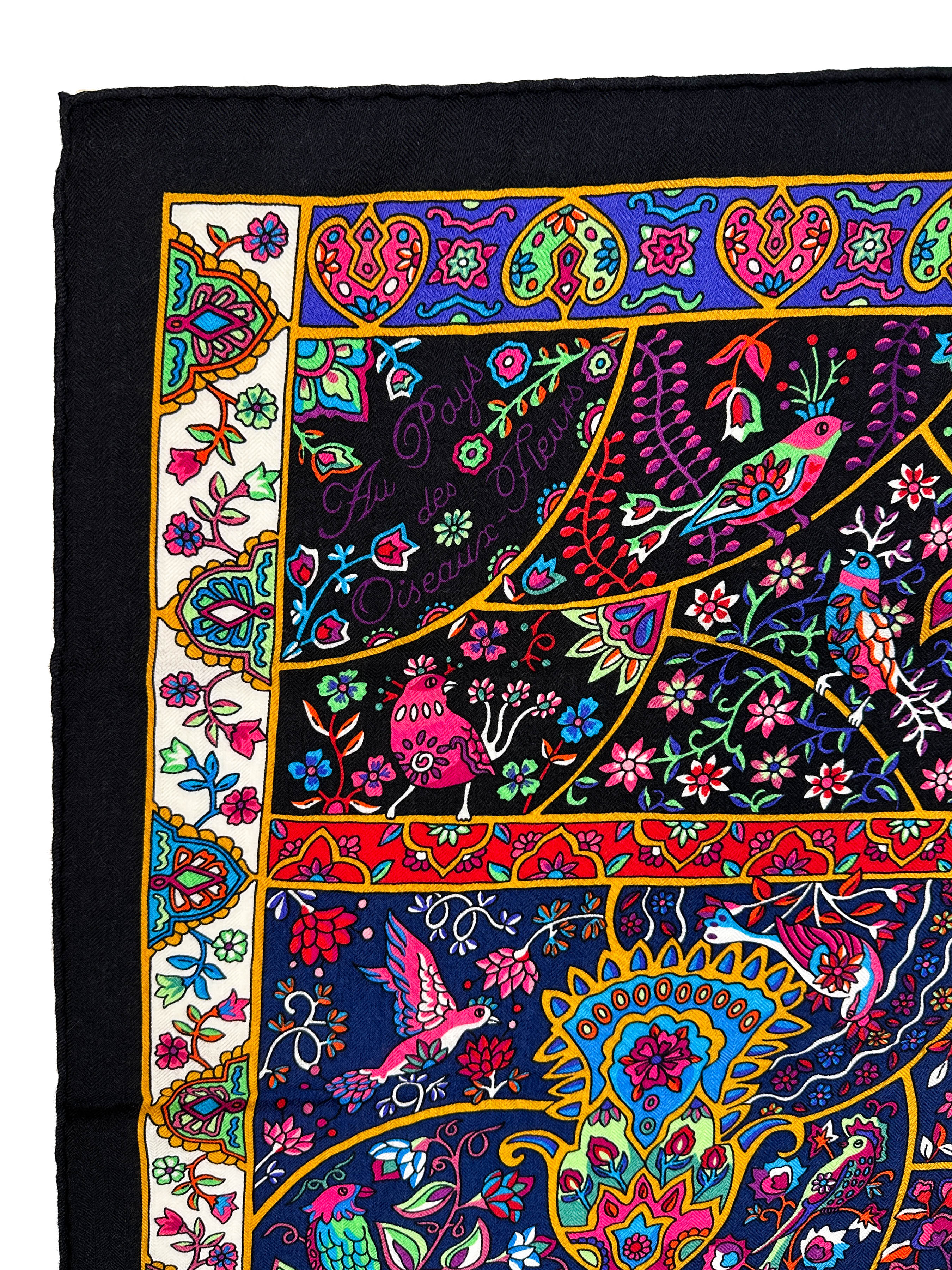 Hermès Au Pays des Oiseaux Fleurs Cashmere Silk 140