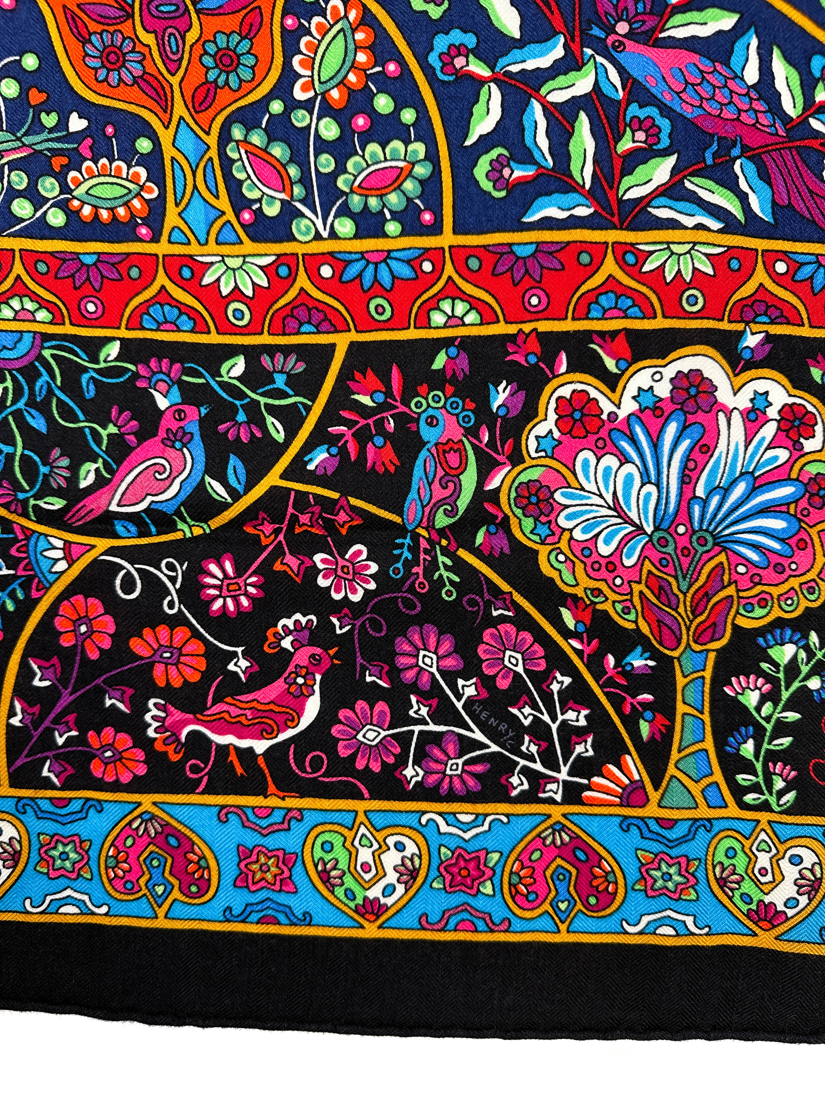 Hermès Au Pays des Oiseaux Fleurs Cashmere Silk 140