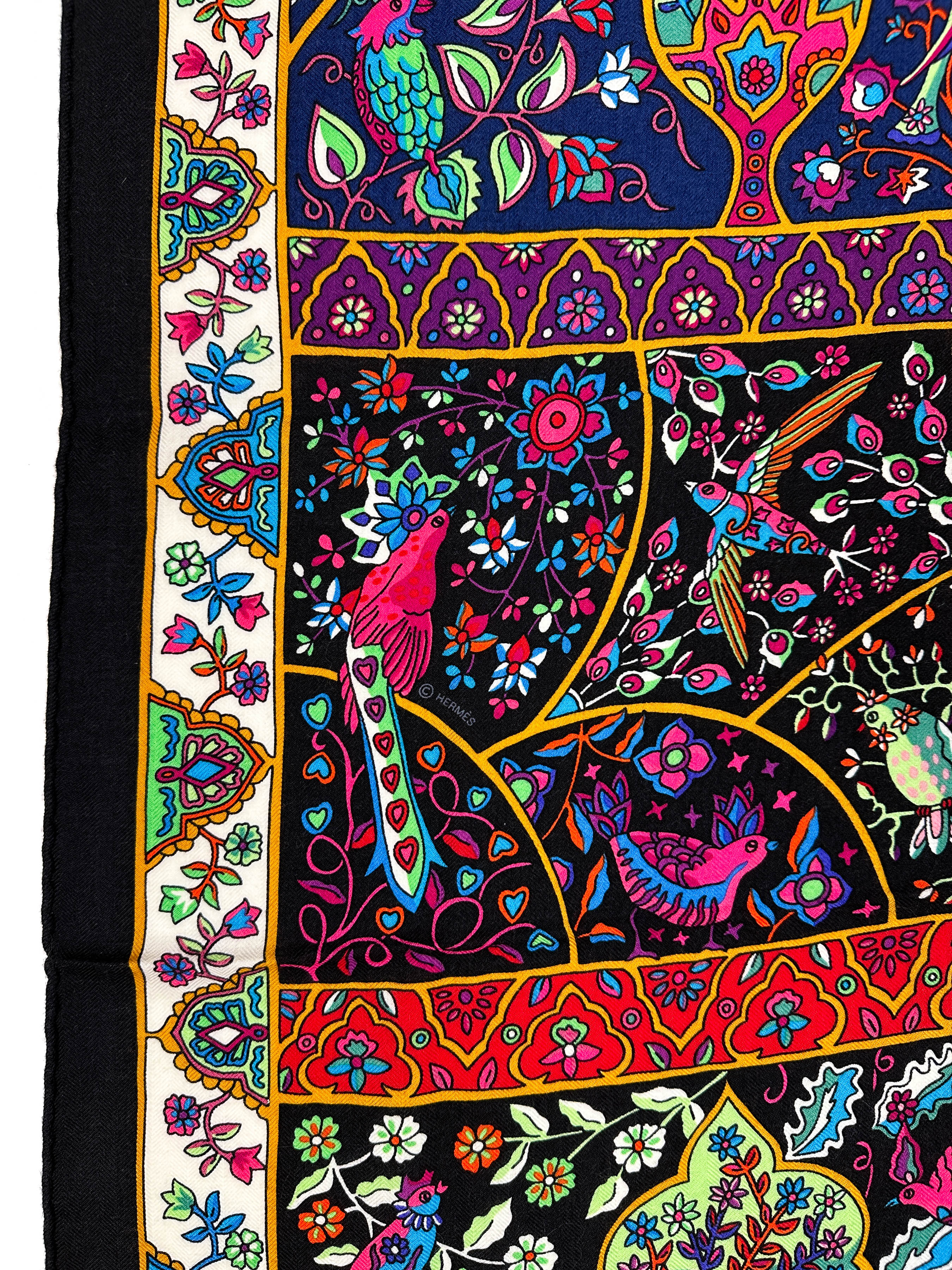 Hermès Au Pays des Oiseaux Fleurs Cashmere Silk 140