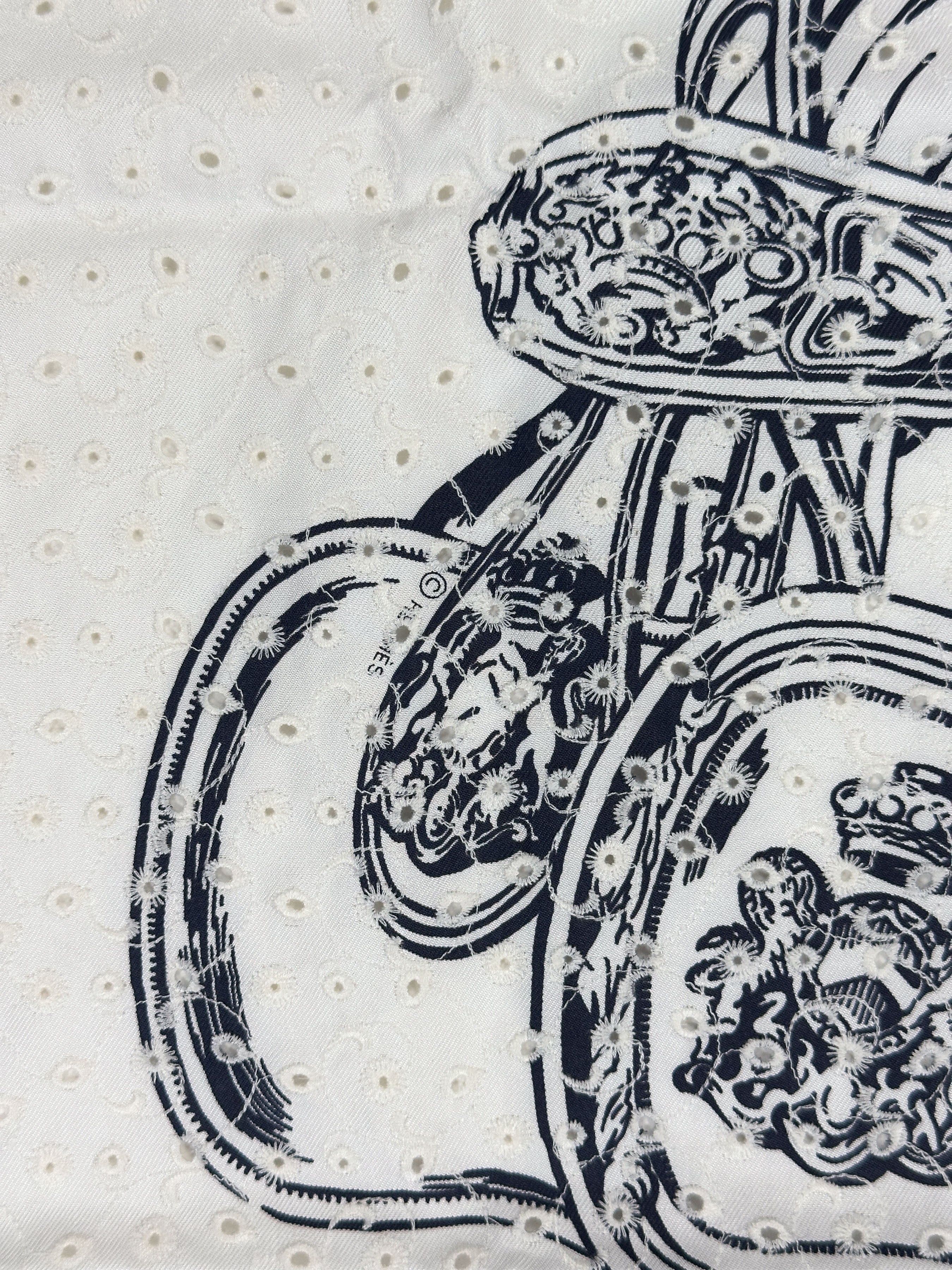 Hermès Brides de Gala Broderie Anglaise 70
