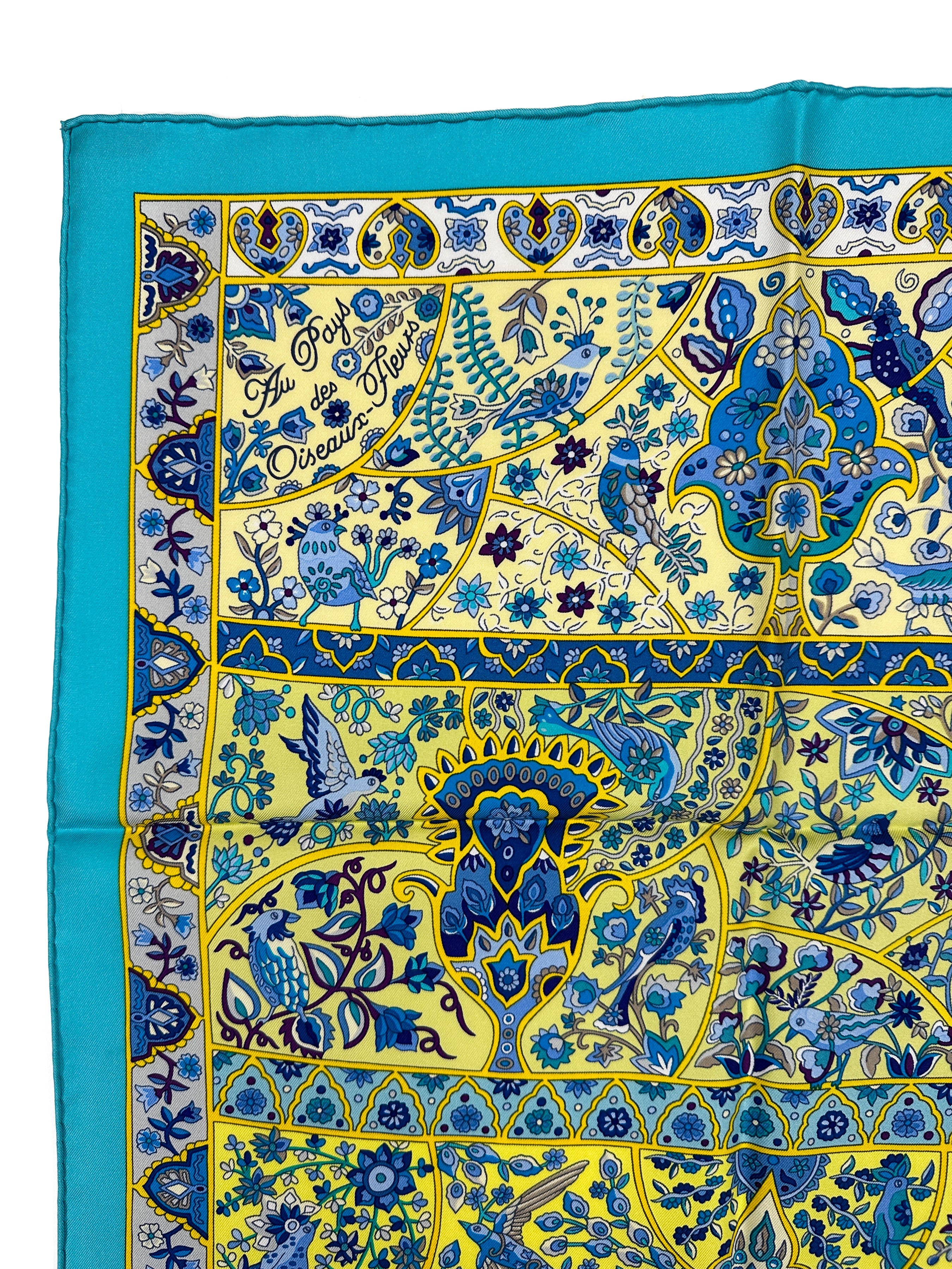 Hermès Au Pays des Oiseaux Fleurs 90