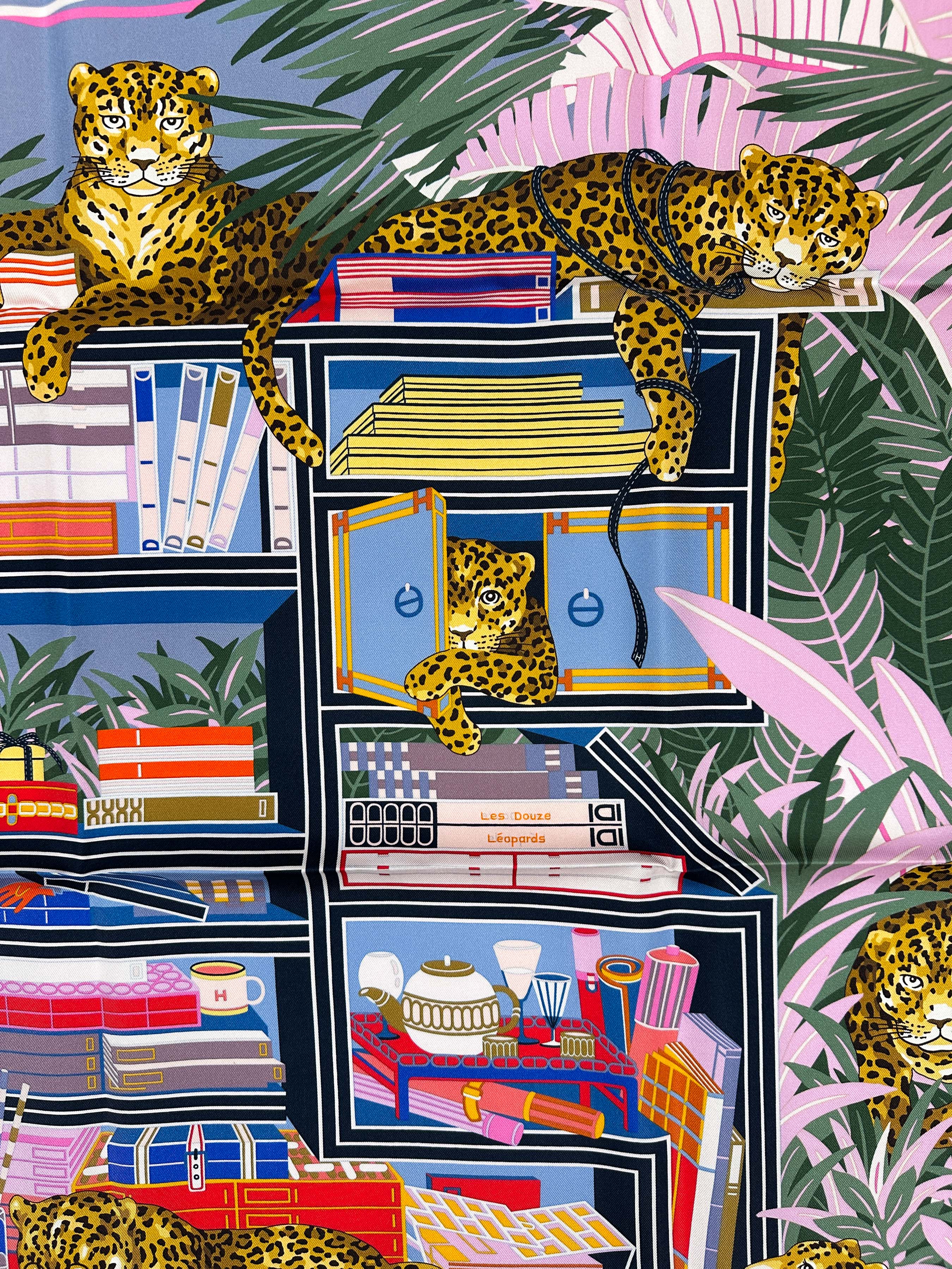 Hermès Douze Leopards Double Face 90