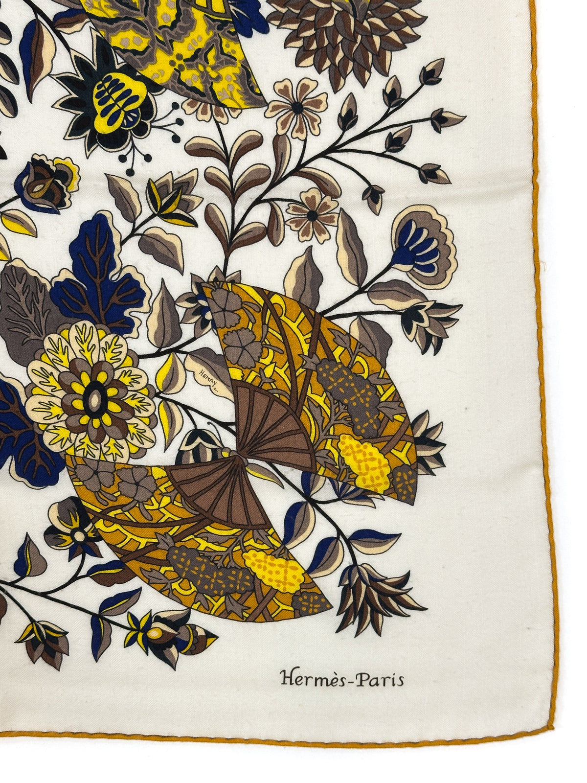 Hermès Fleurs et Papillons de Tissus Cashmere Silk 140