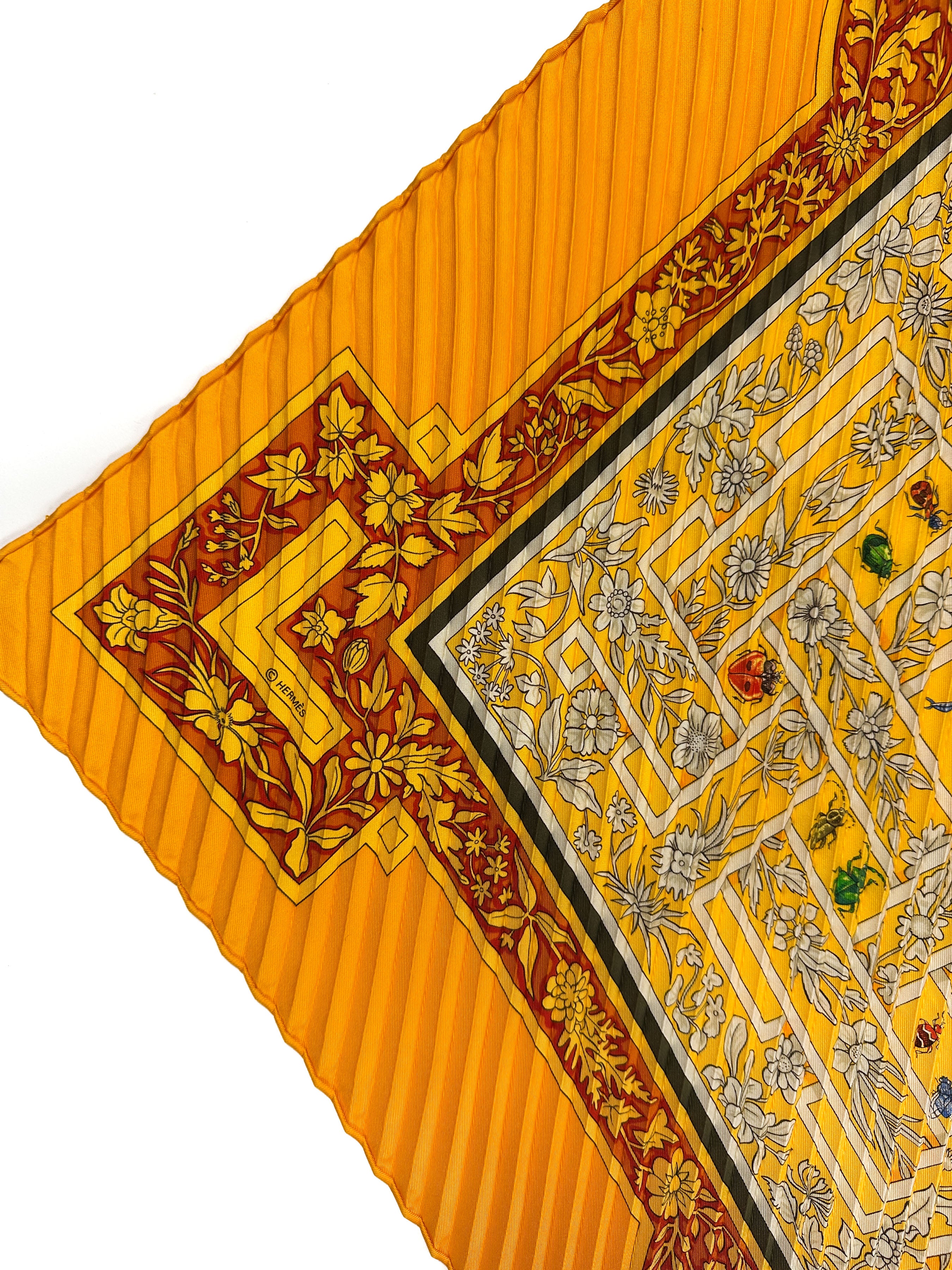 Hermès Joyaux de L'ete Plissé 90