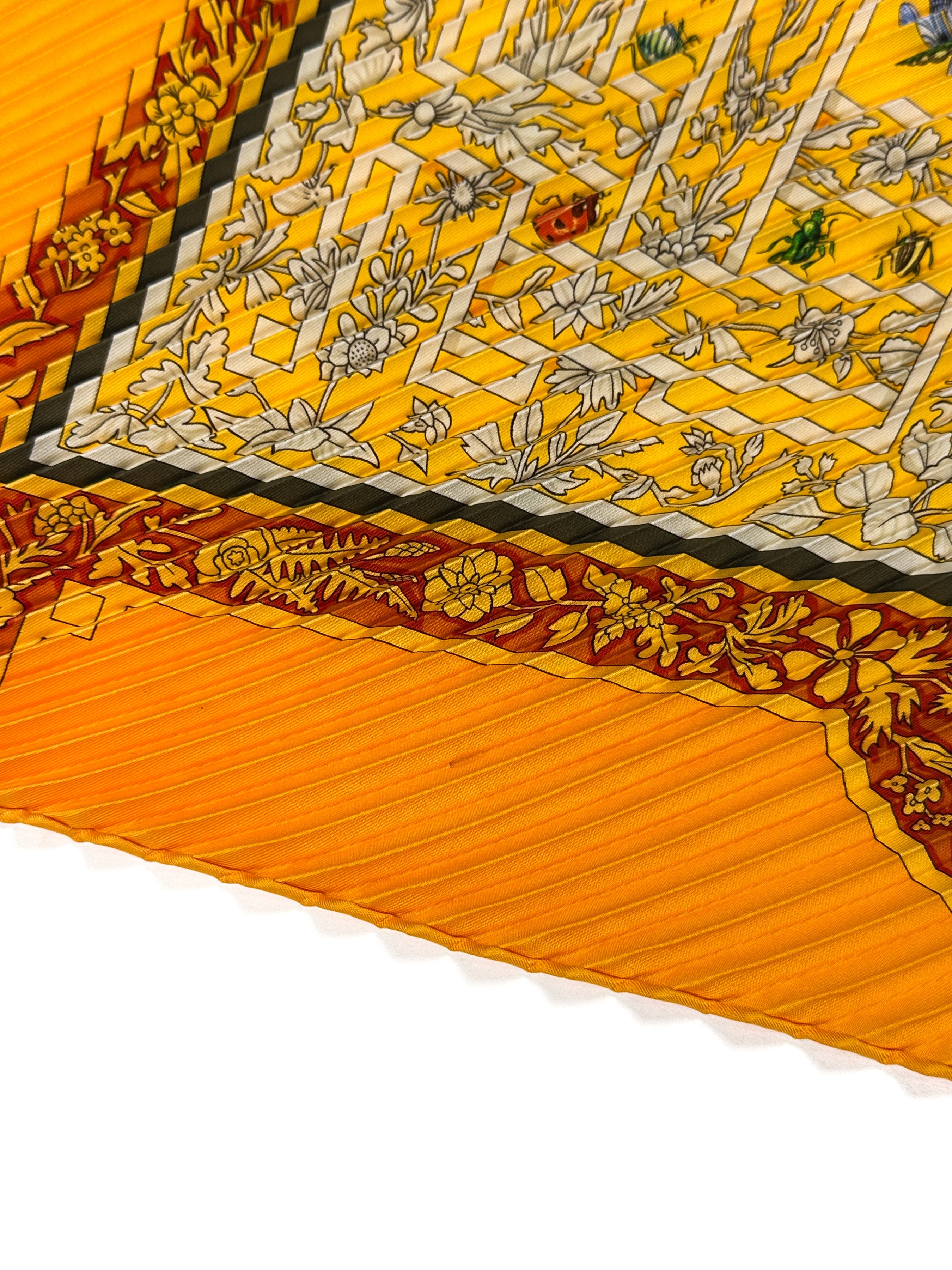 Hermès Joyaux de L'ete Plissé 90