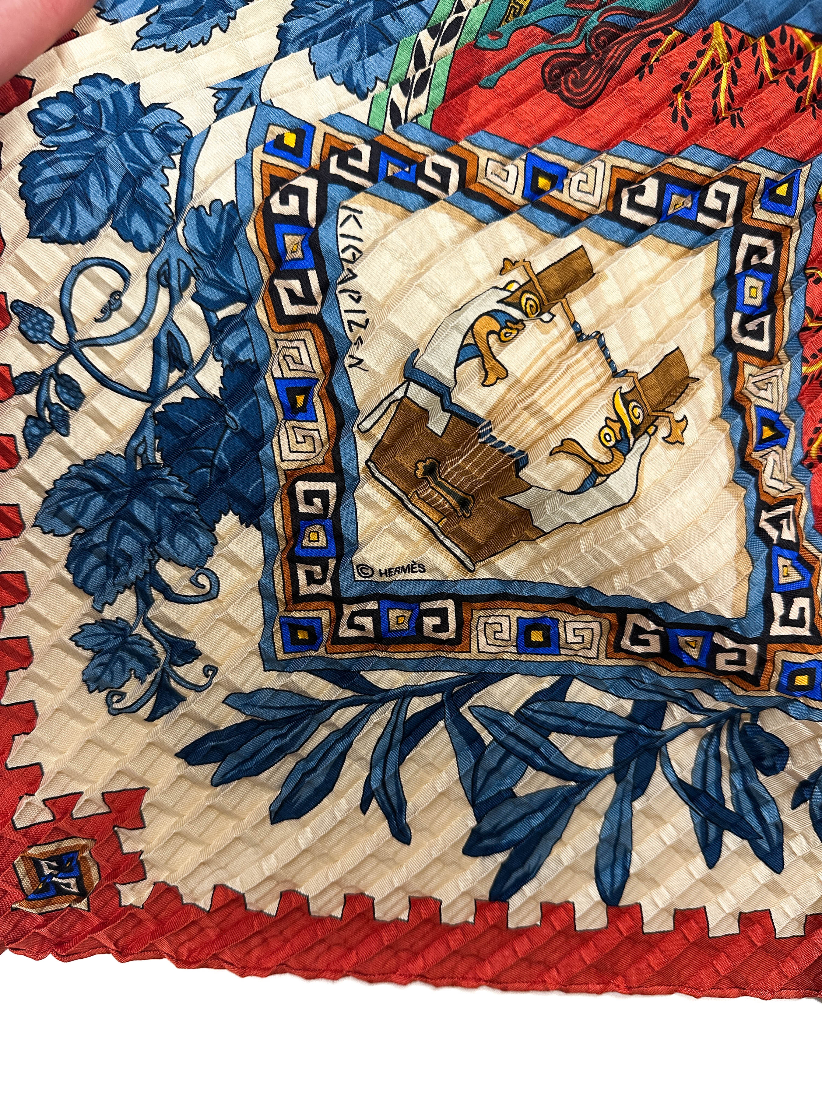 Hermès Musique des Dieux Mosaic Plissé 90
