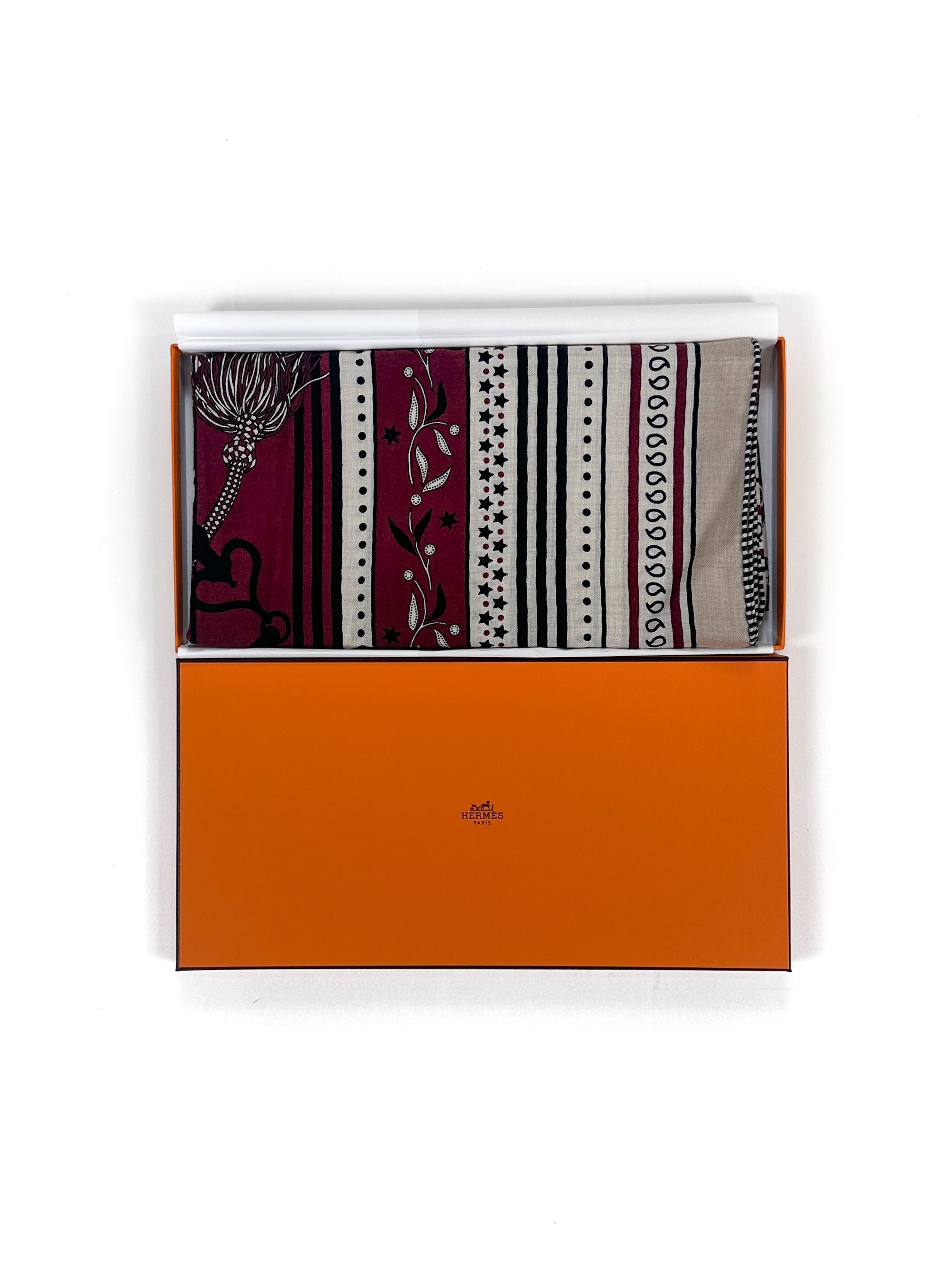 Hermès Festival des Amazones Bandana Cashmere Silk 140