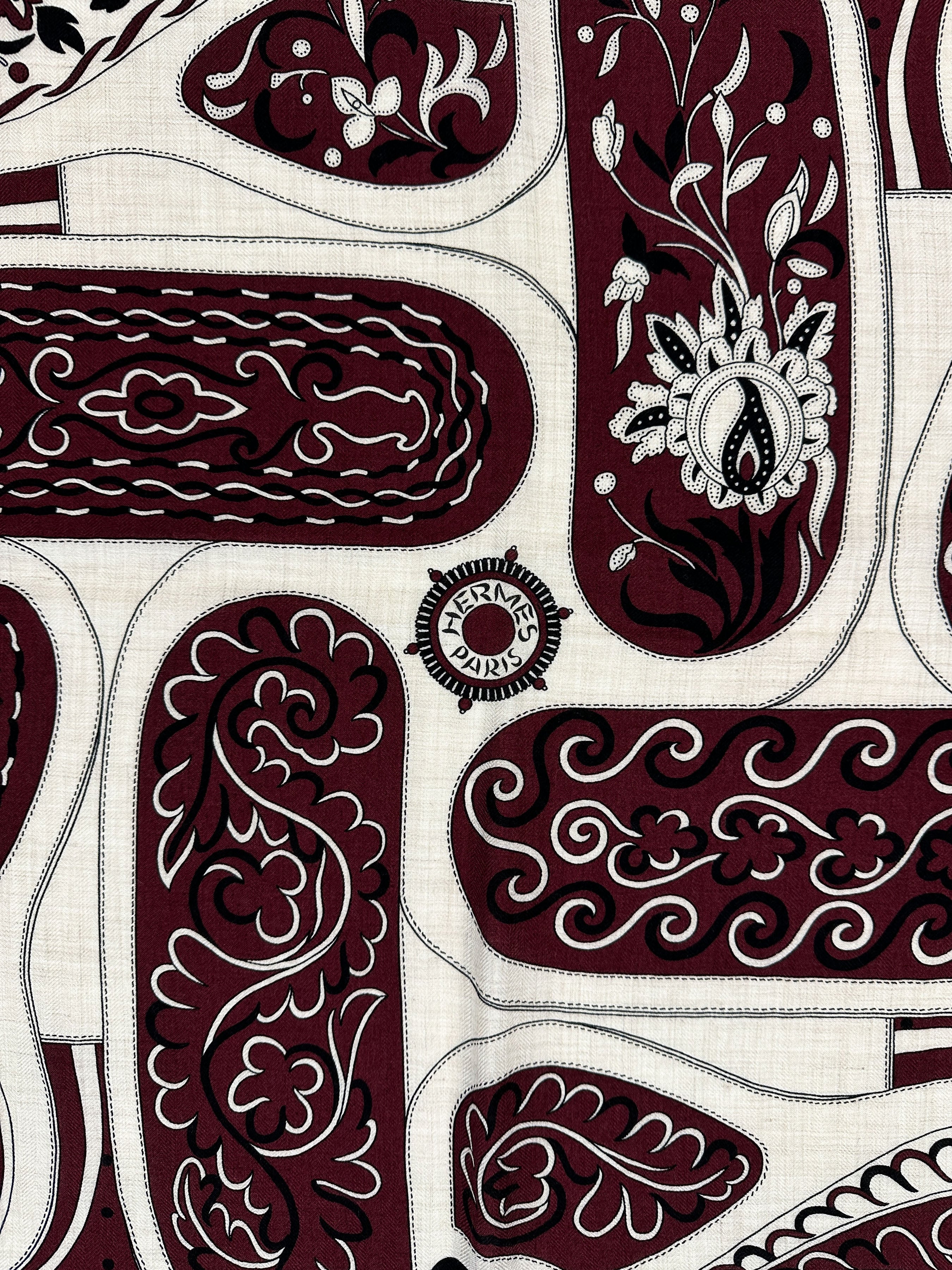 Hermès Festival des Amazones Bandana Cashmere Silk 140