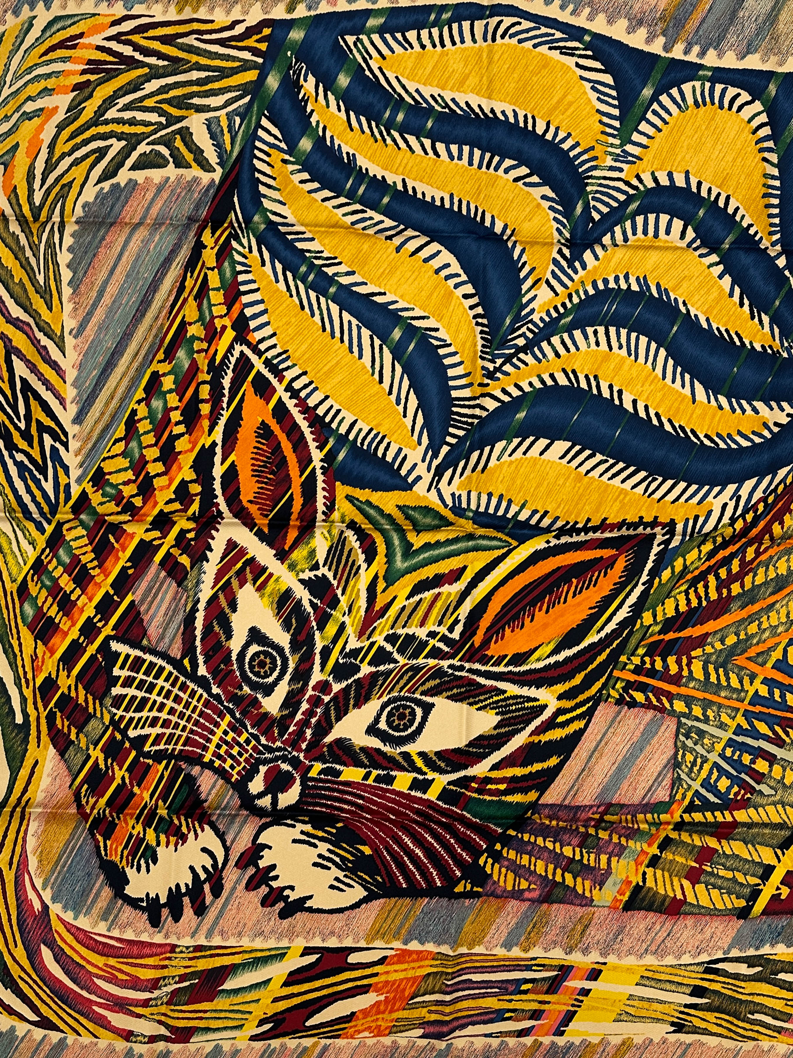 Hermès Le Chat Carre 90