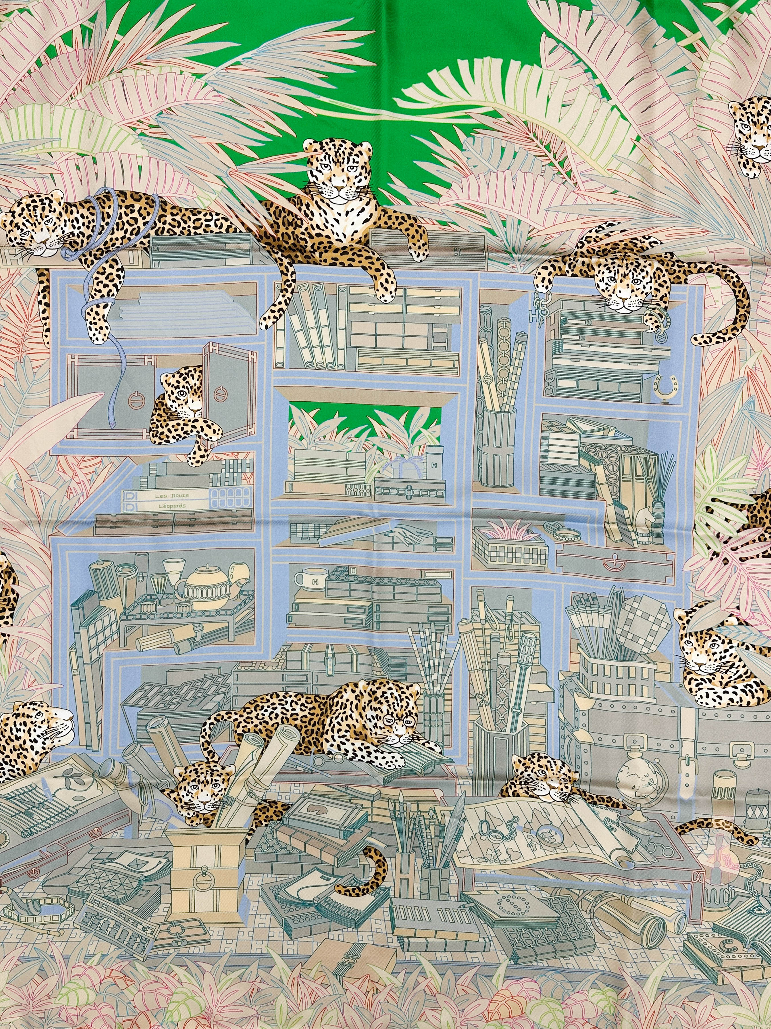 Hermès Douze Leopards Double Face 90
