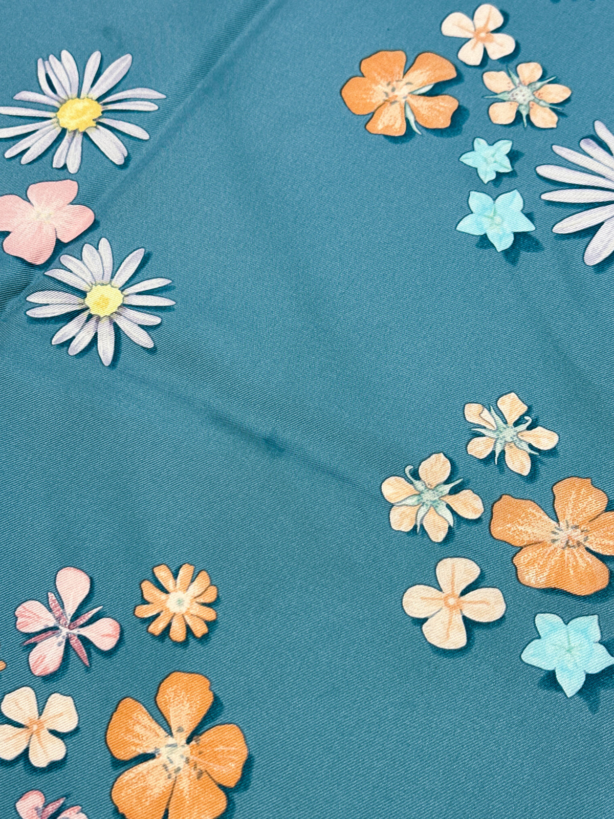 Hermès Flower Power 90