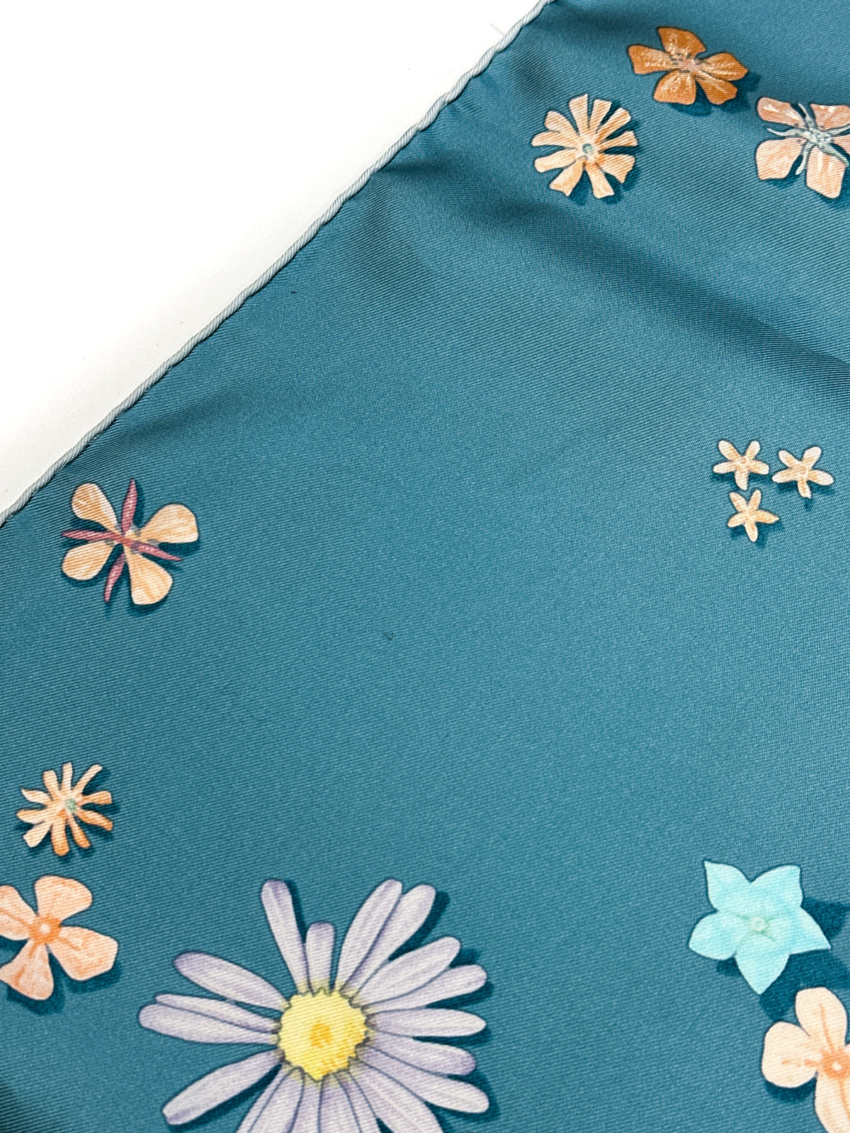 Hermès Flower Power 90