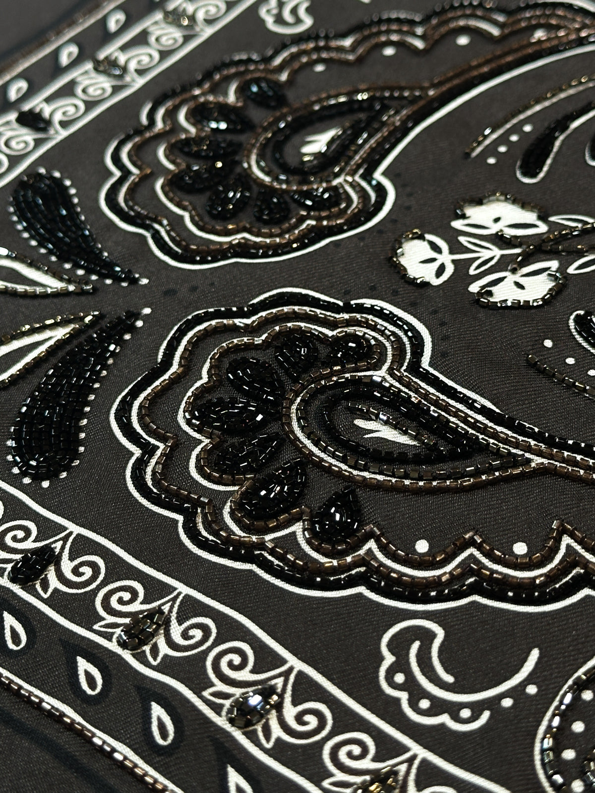 Hermès Guépards Beaded Exceptional 90