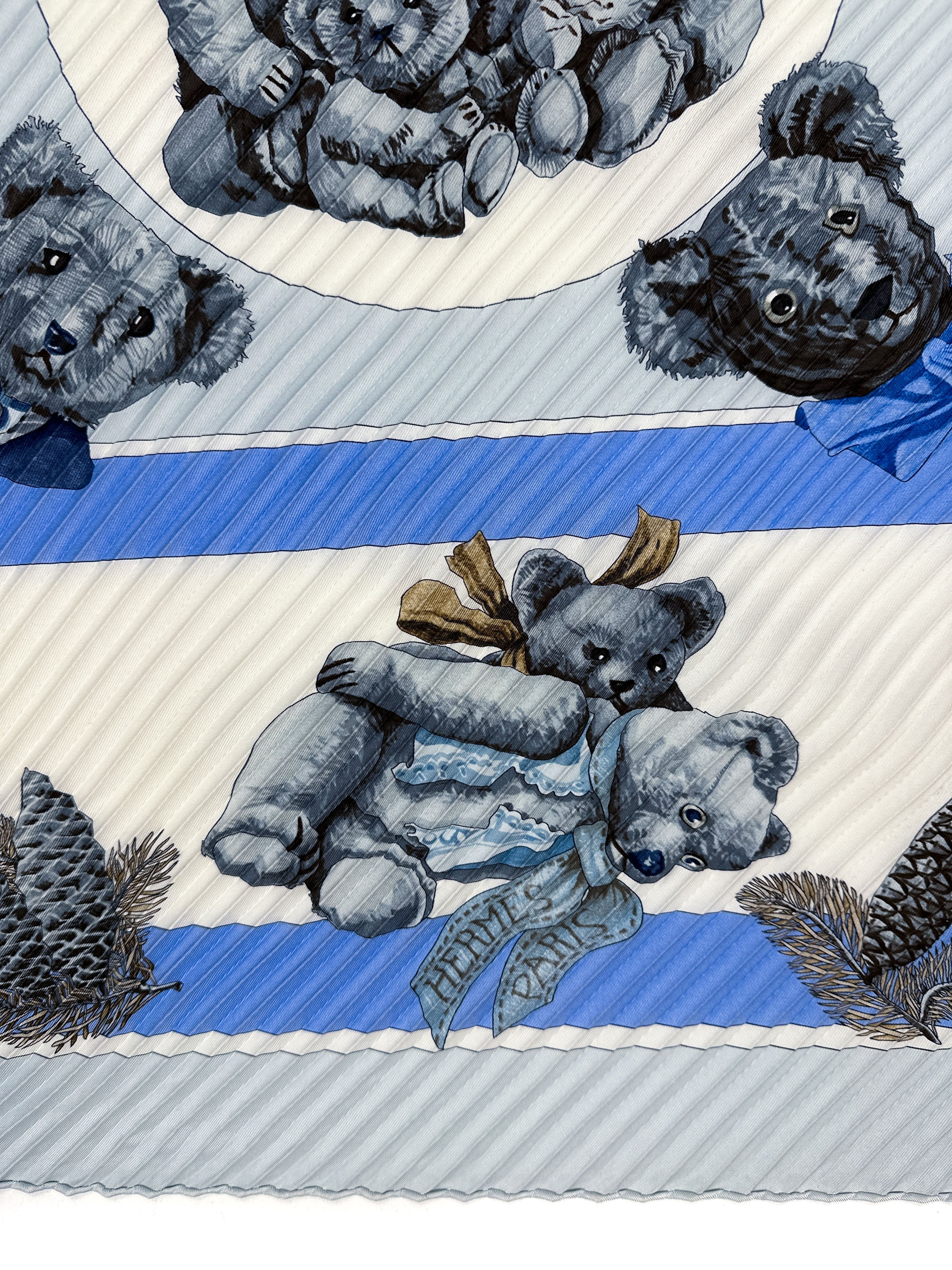 Hermès Confidents des Cœurs Plissé 90