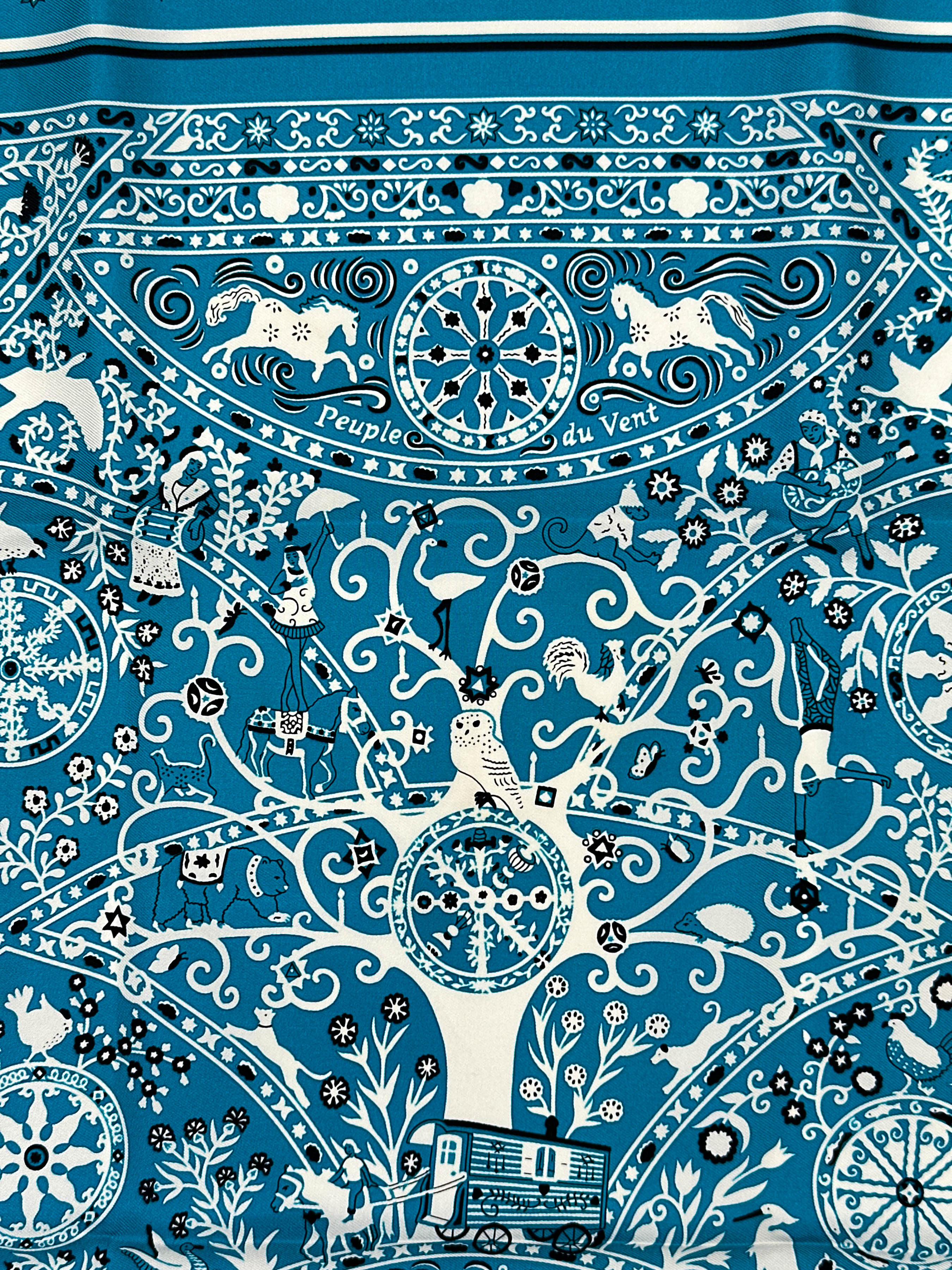 Hermès Peuple Du Vent Bandana 55