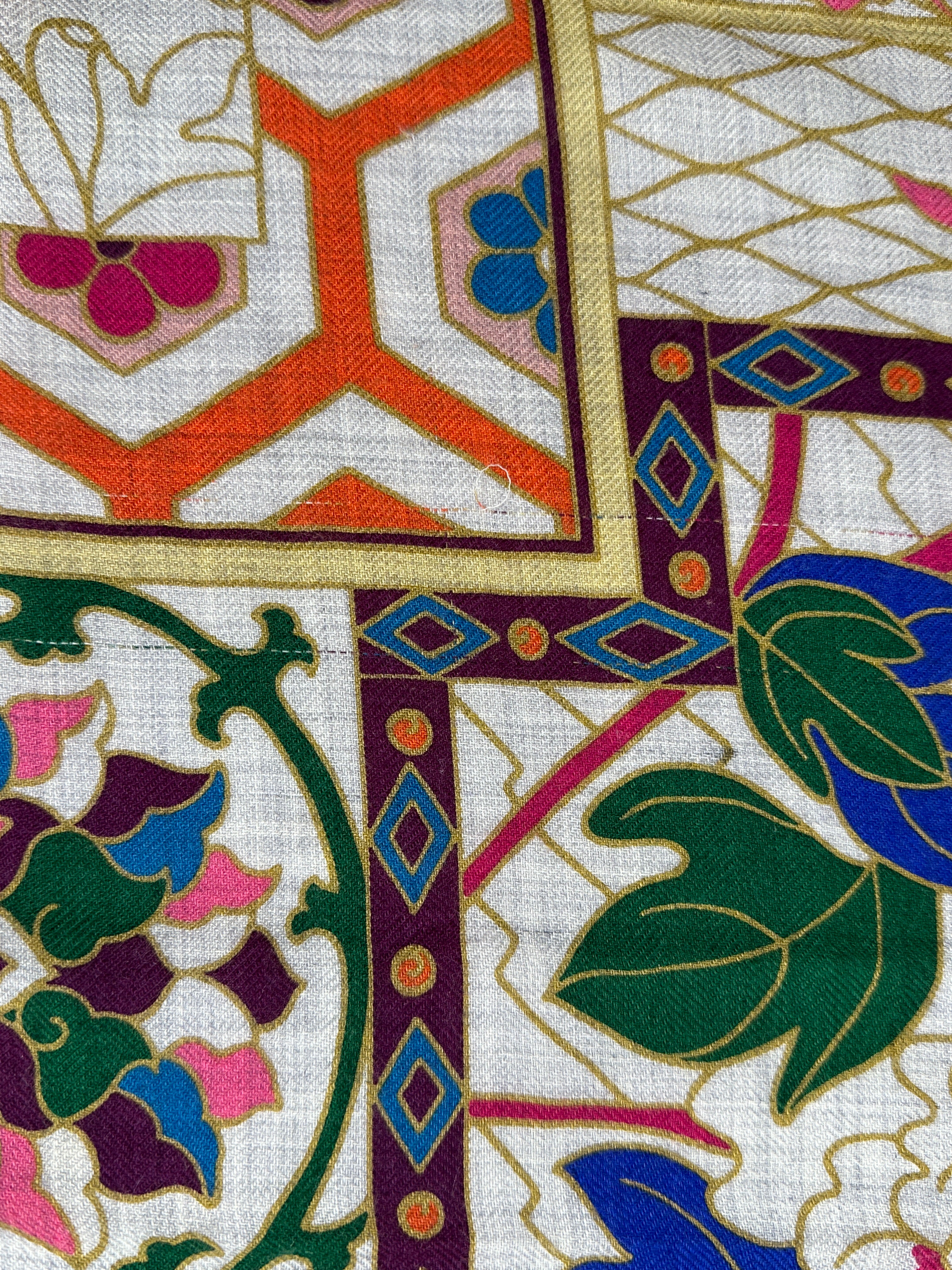 Hermès Collections Imperiales Cashmere Silk 140