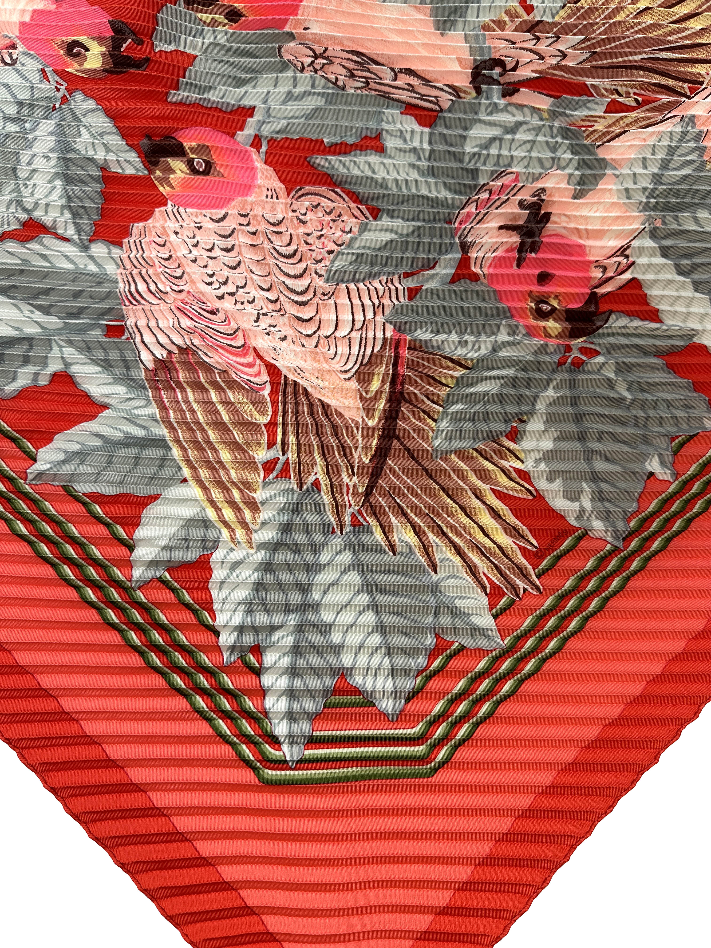 Hermès Les Perroquets Plissé 90