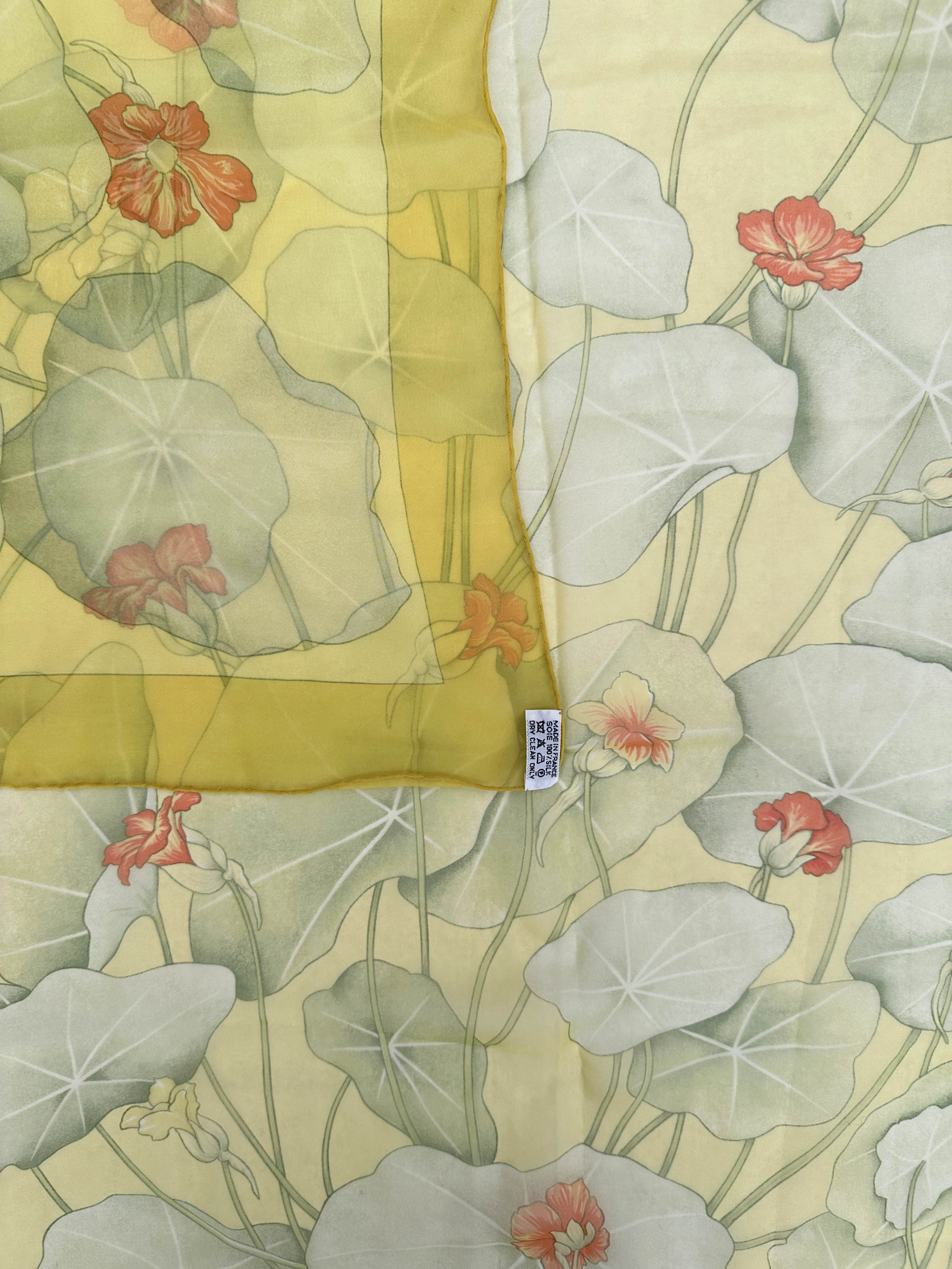 Hermès Les Capucines Mousseline 90