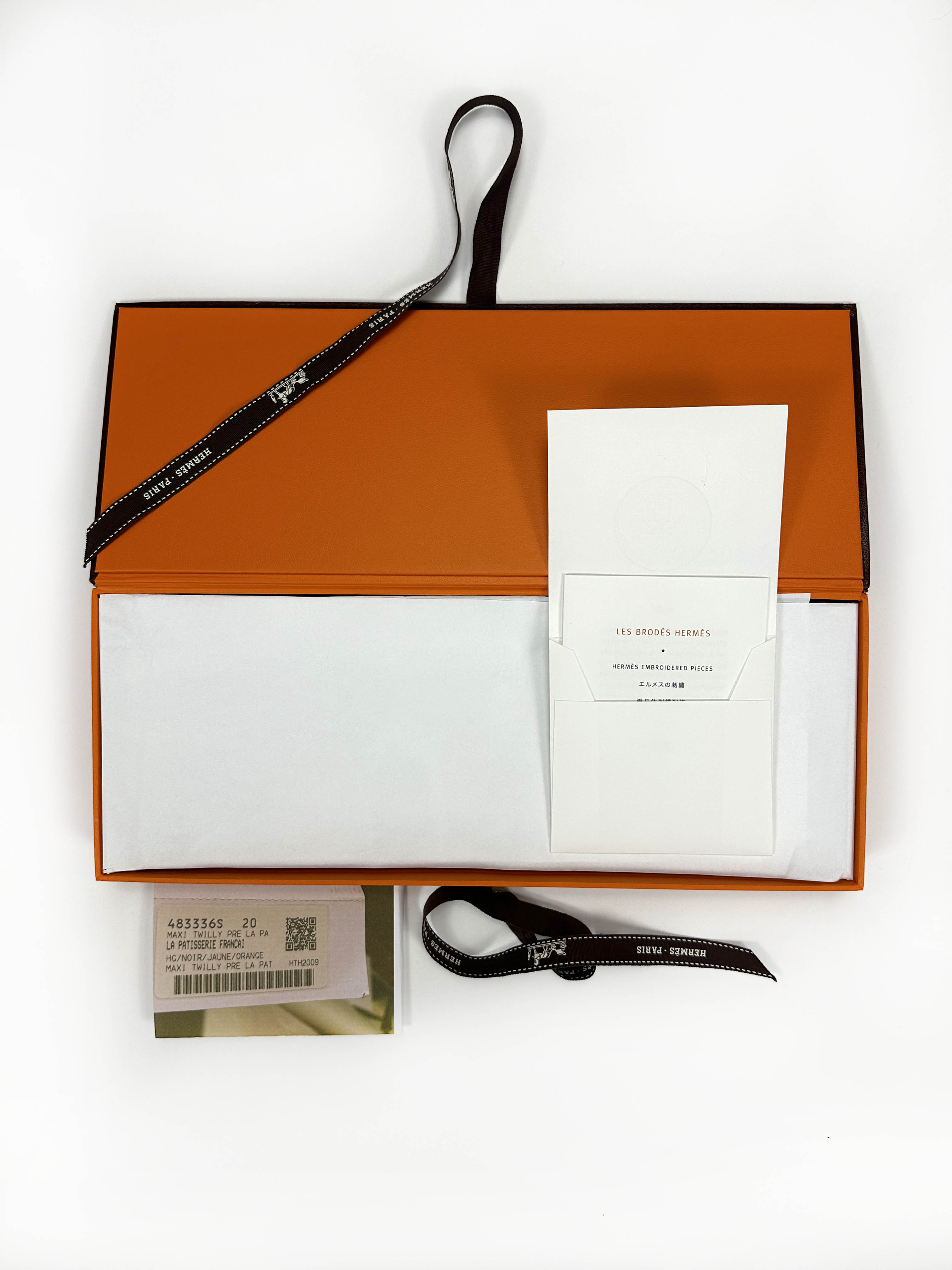 Hermès La Pâtisserie Française Exceptional Beaded Maxi Twilly