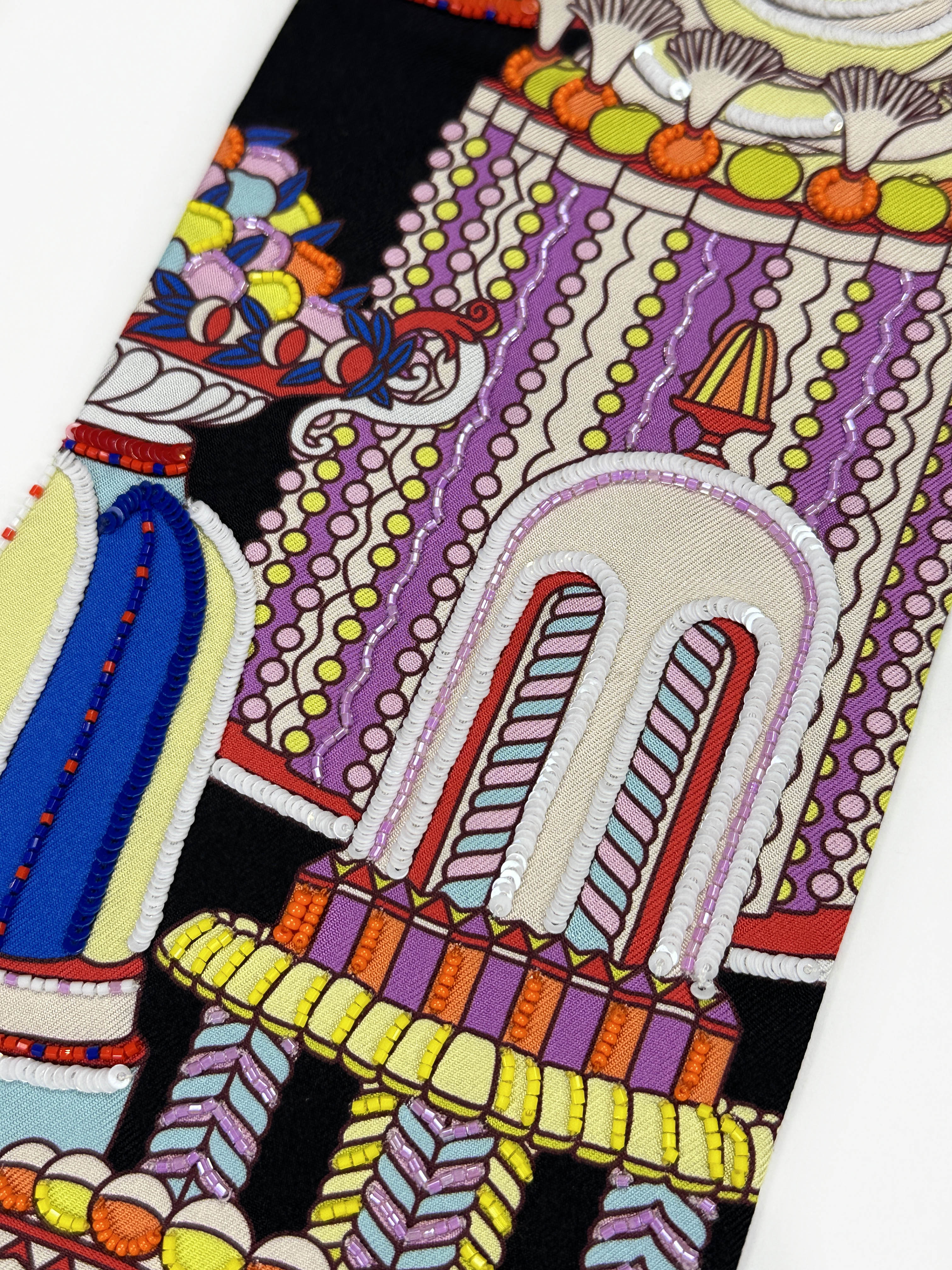 Hermès La Pâtisserie Française Exceptional Beaded Maxi Twilly