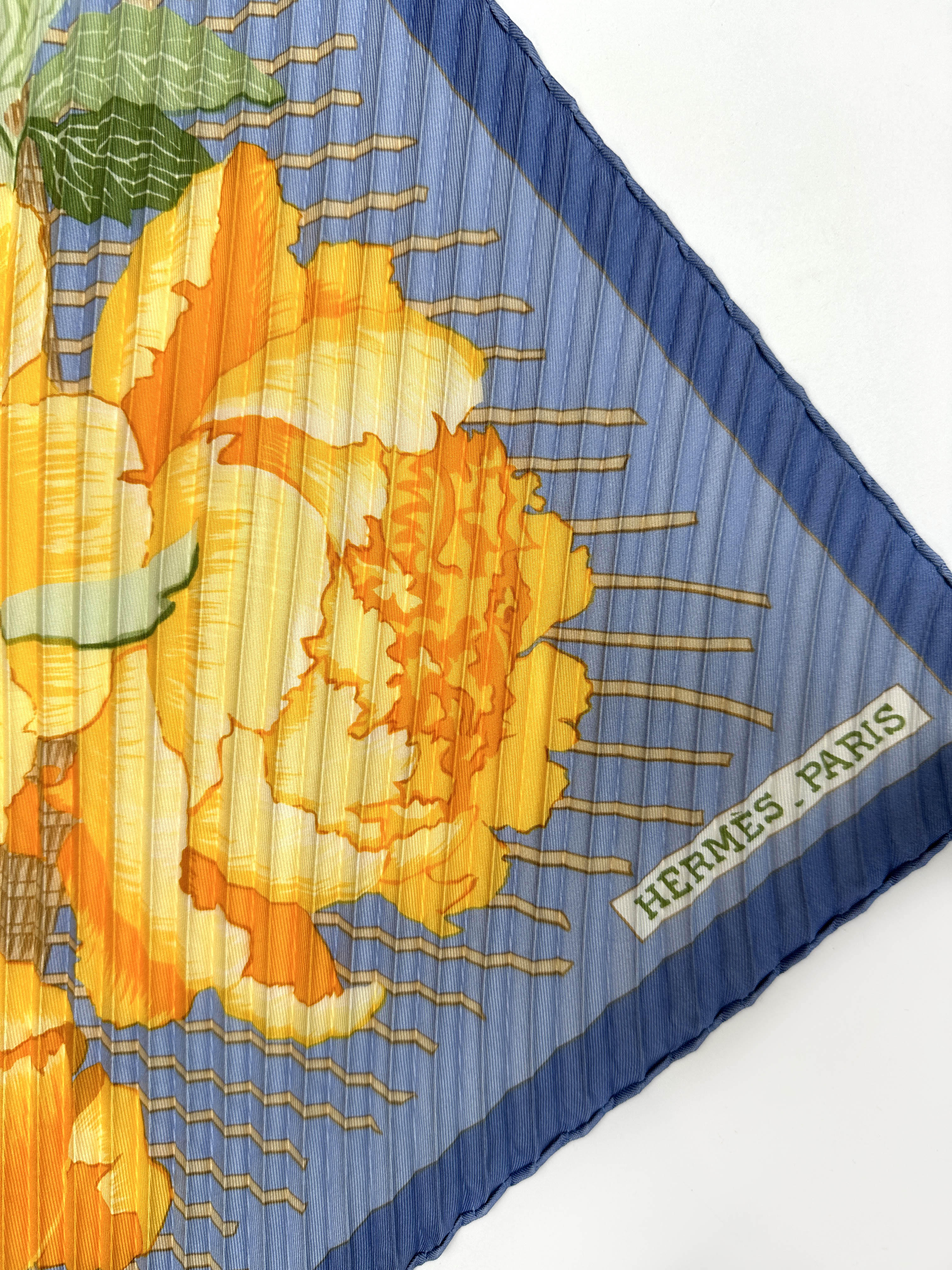 Hermès Les Pivoines Plissé 90