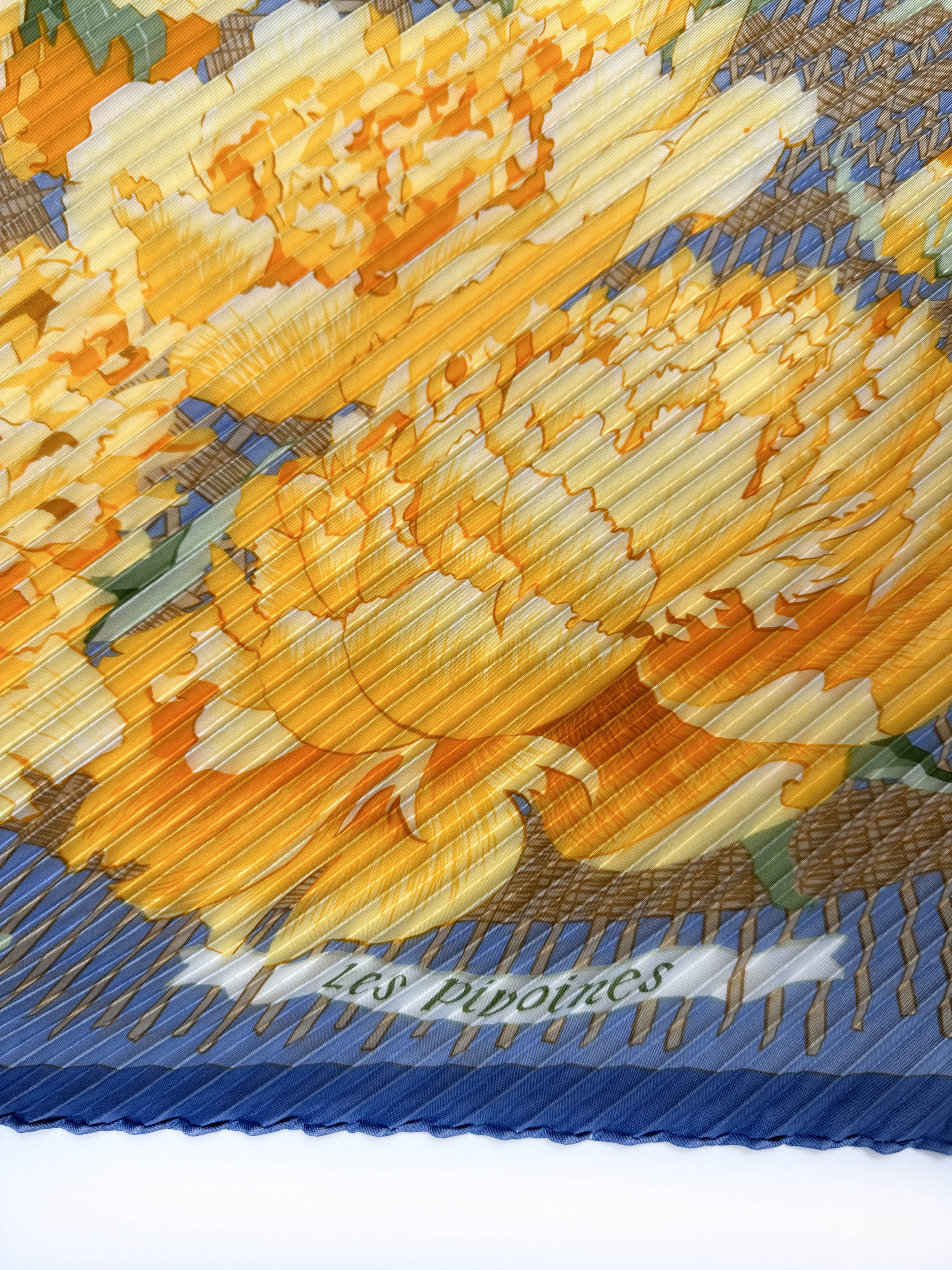 Hermès Les Pivoines Plissé 90