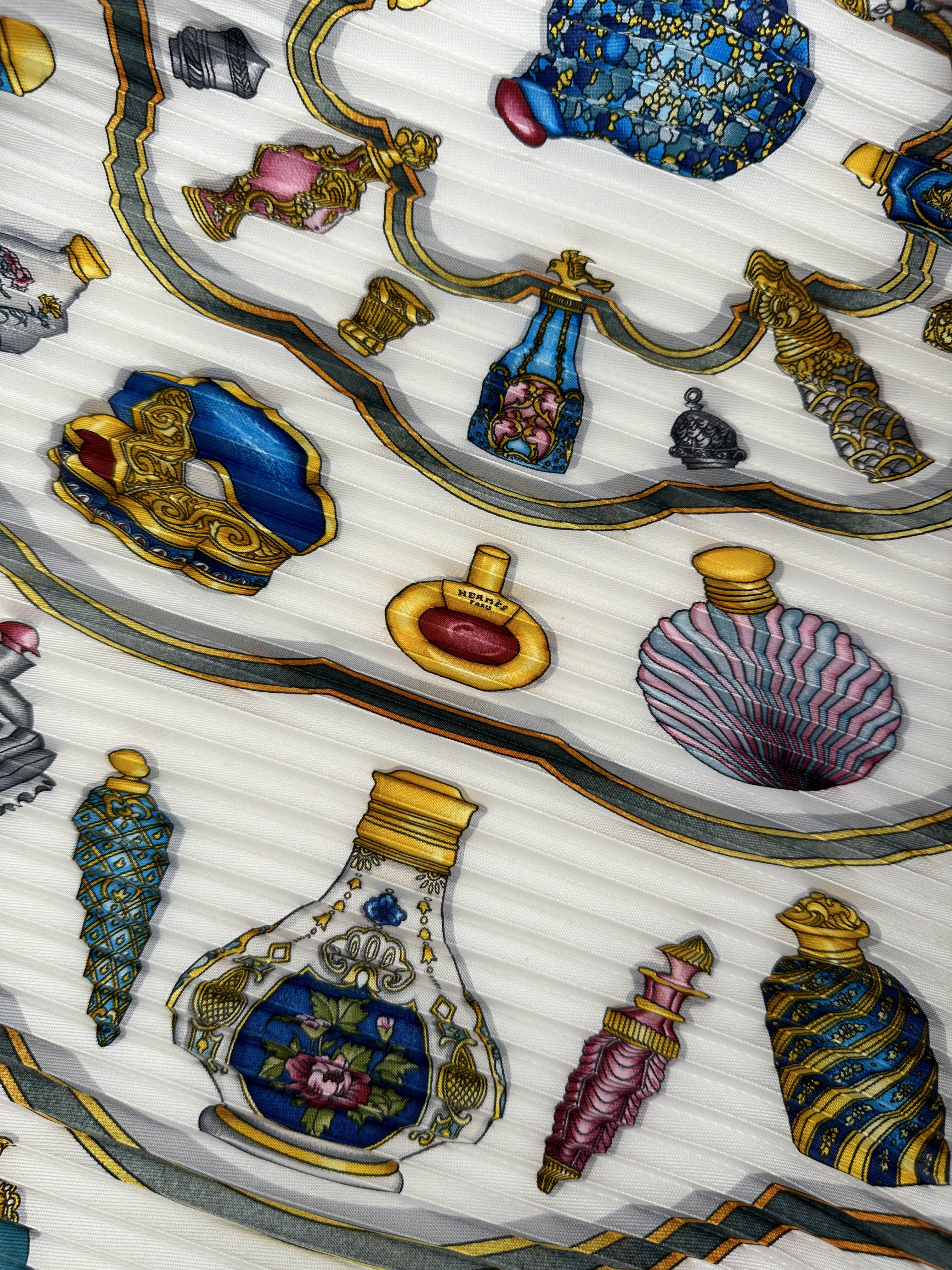 Hermès Flacons Plissé 90