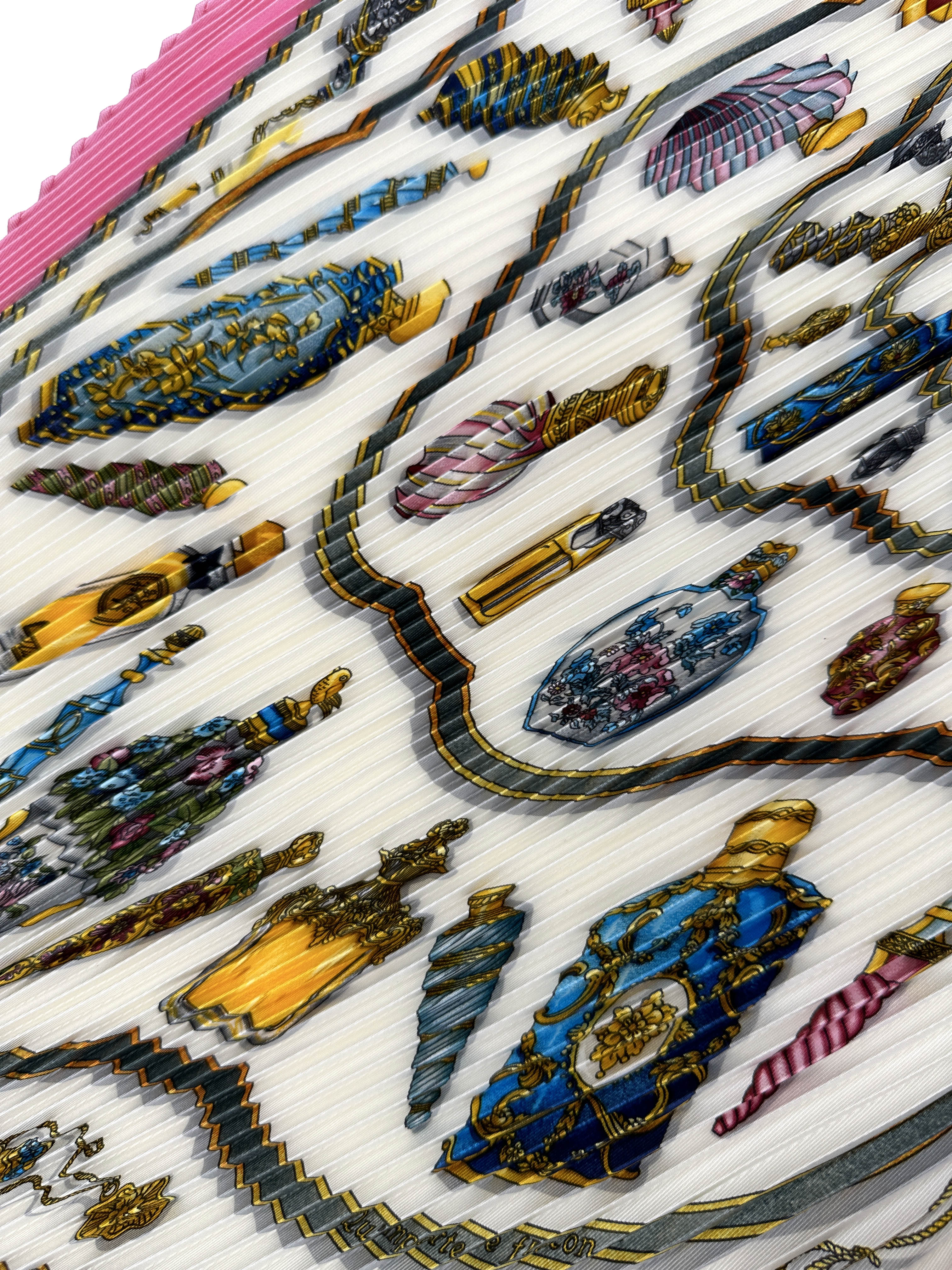 Hermès Flacons Plissé 90