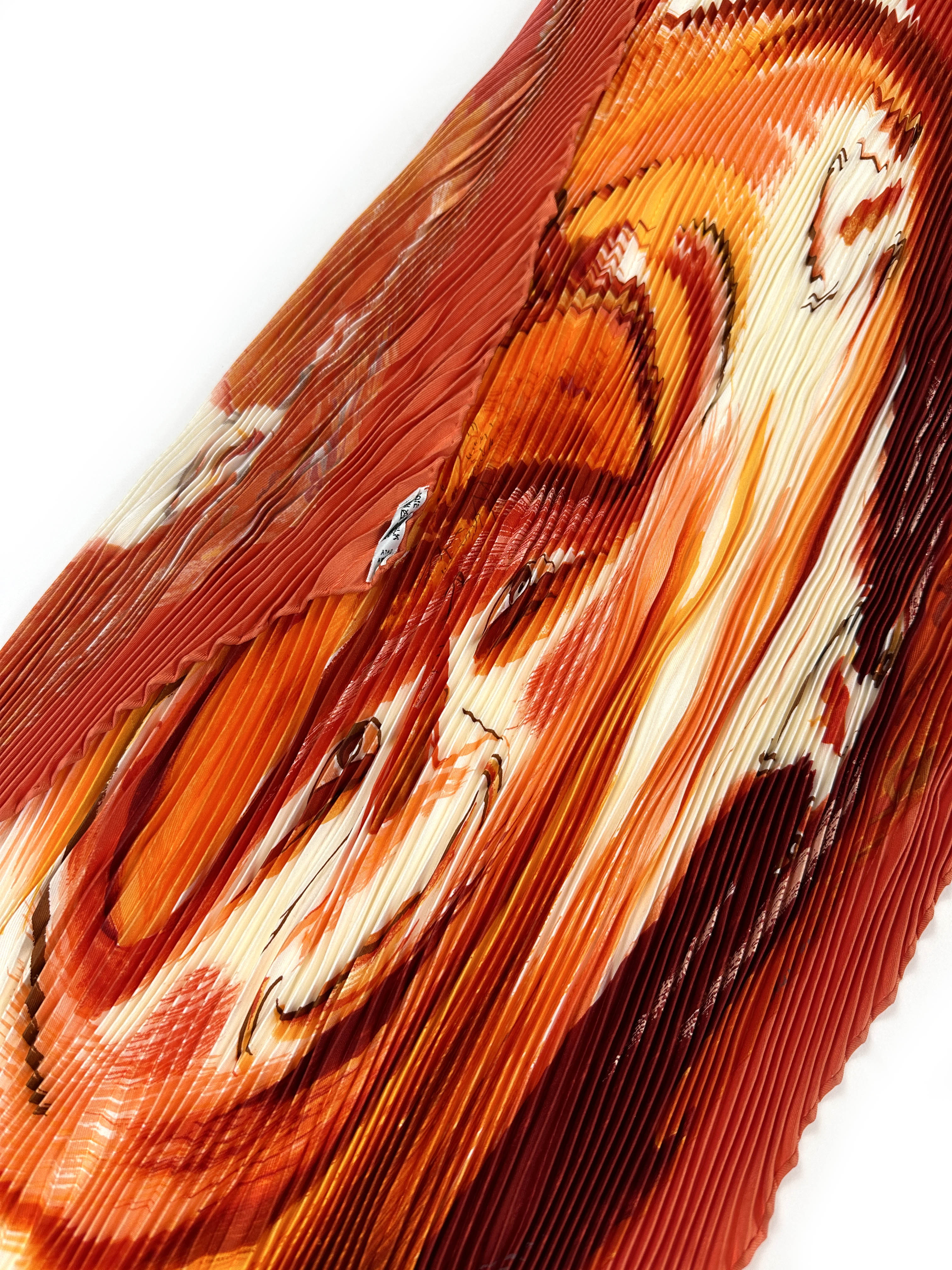 Hermès Smiles In Third Millenary Plissé 90