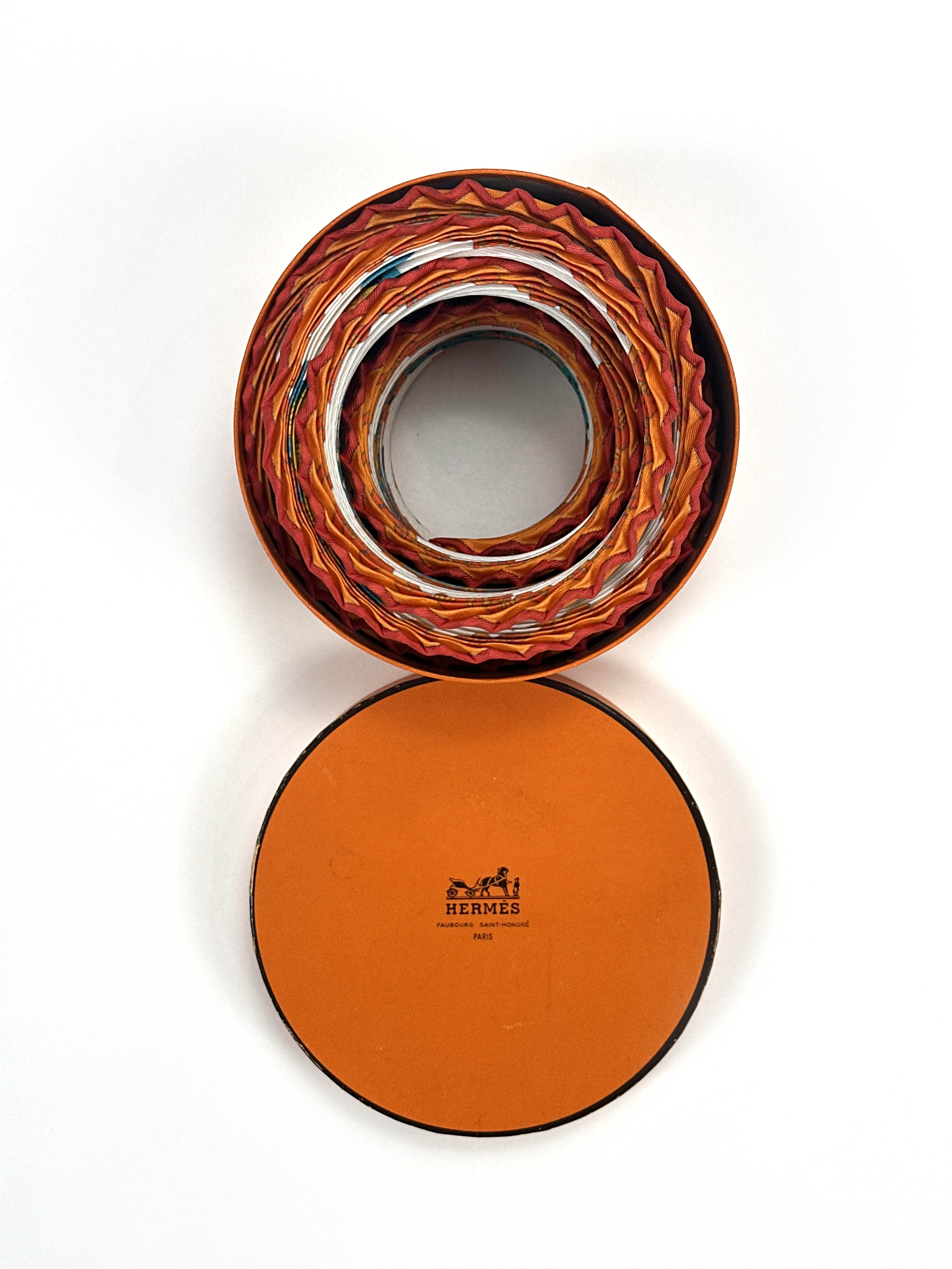 Hermès Astres et Soleil Plissé 90