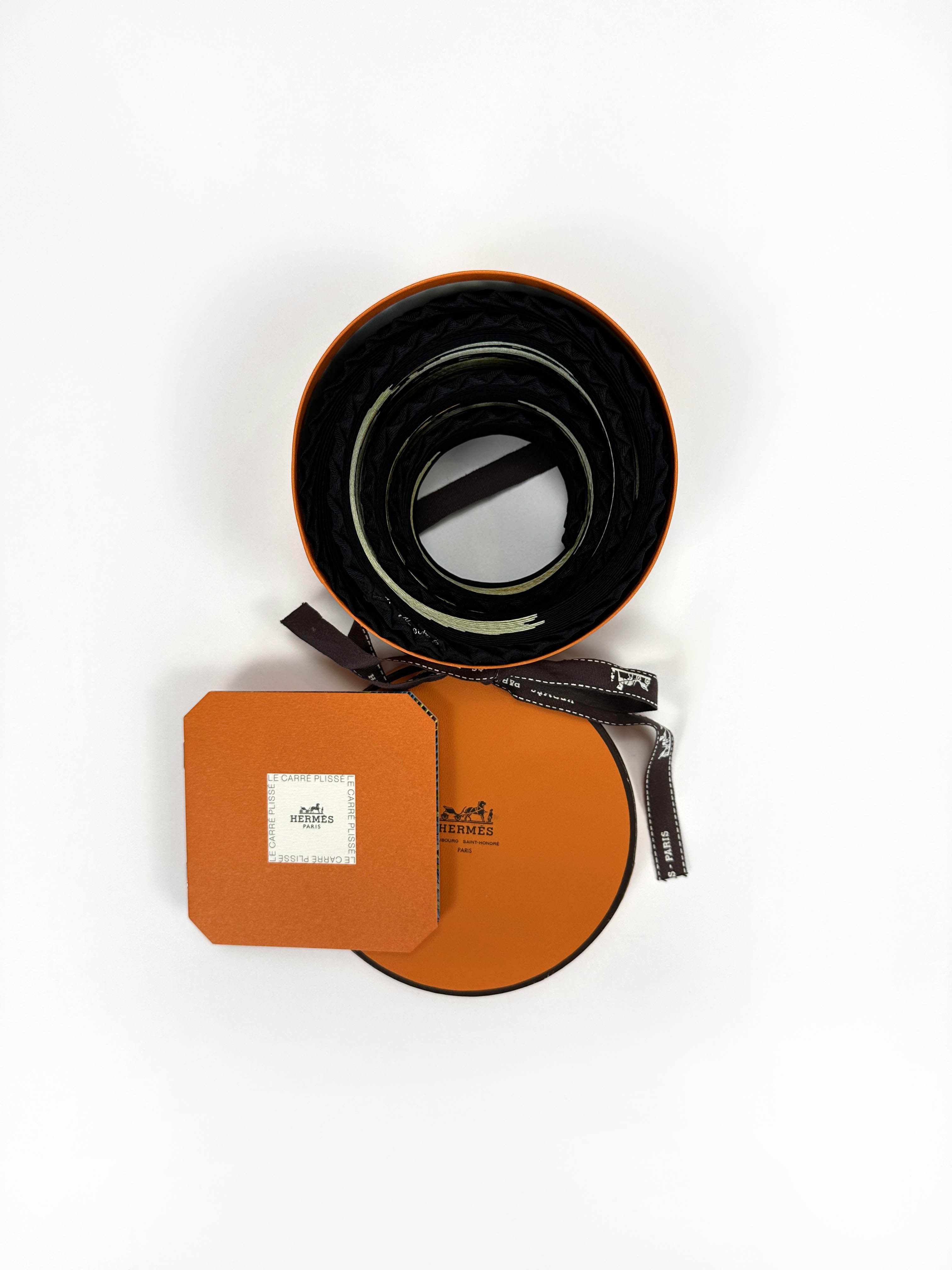 Hermès Les Capucines Plissé 90